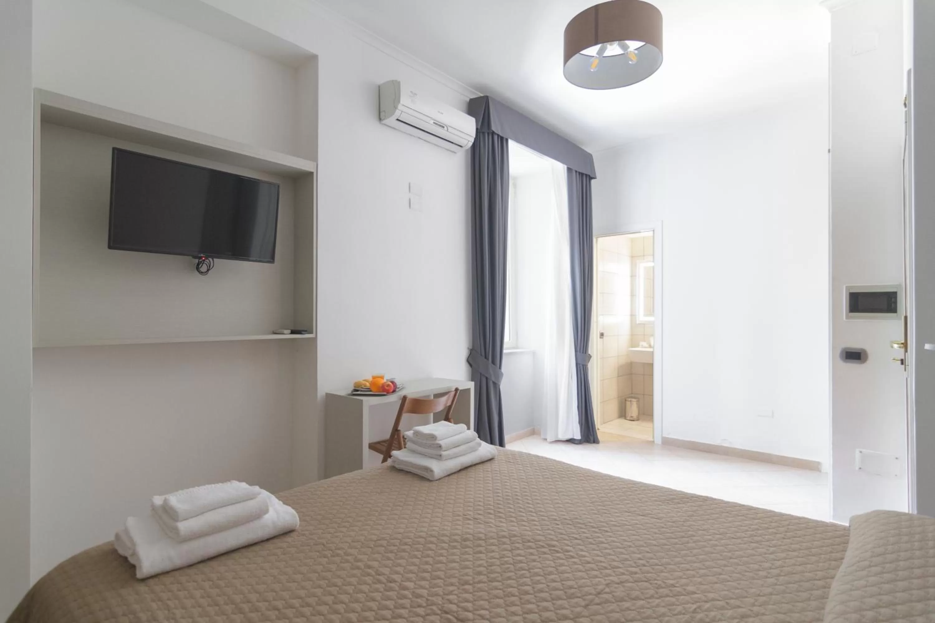 Bed in San Marco Hotel