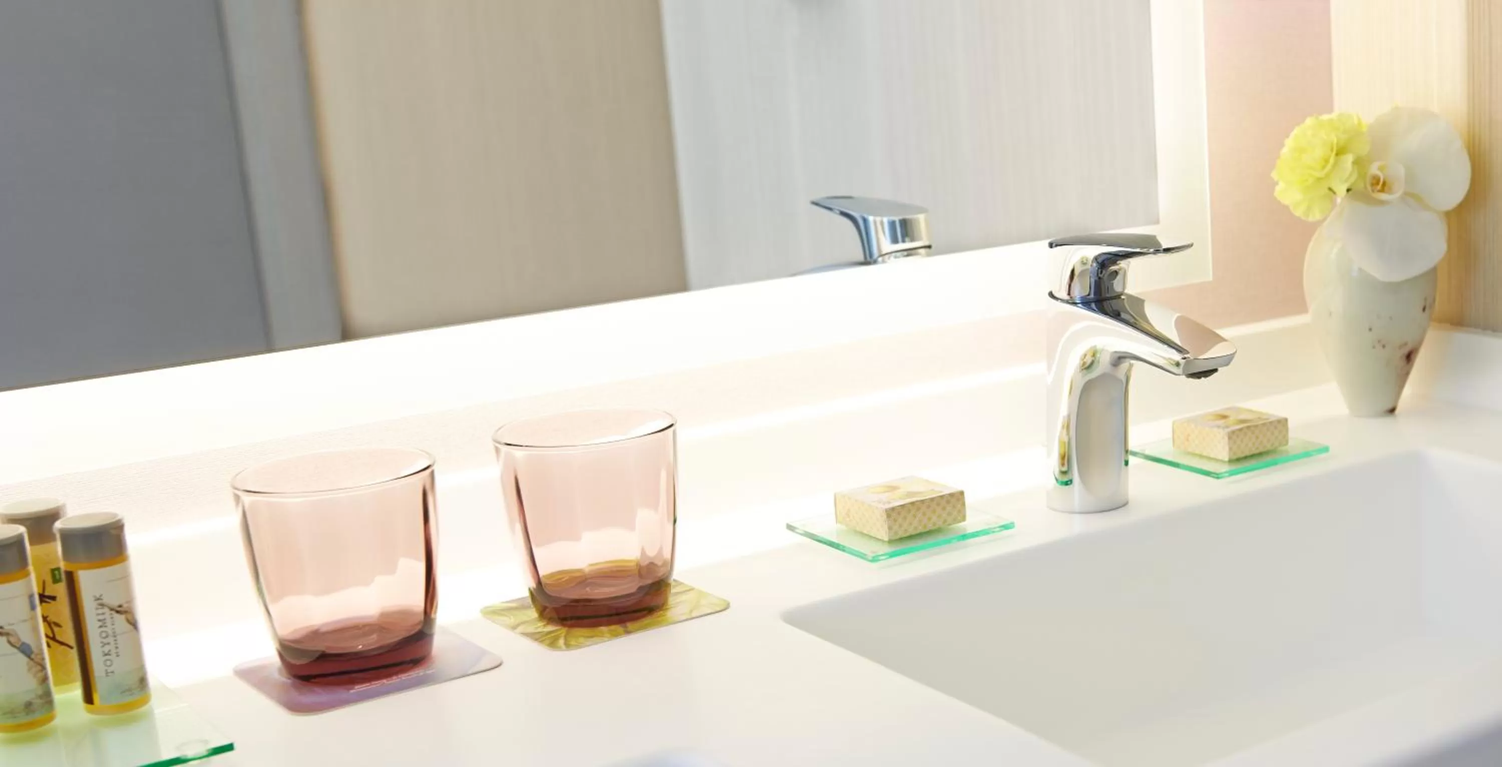 Shower in Renaissance Paris La Defense Hotel