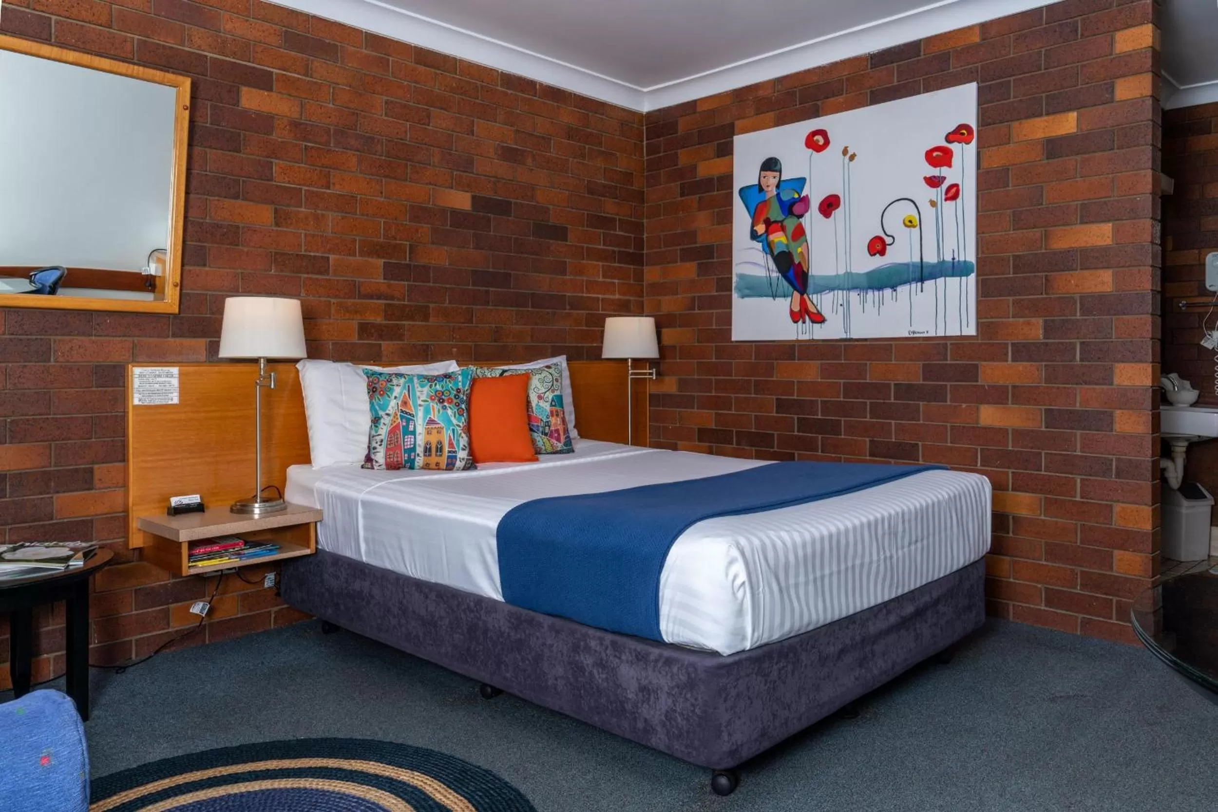 Bed in Country Pathfinder Motor Inn