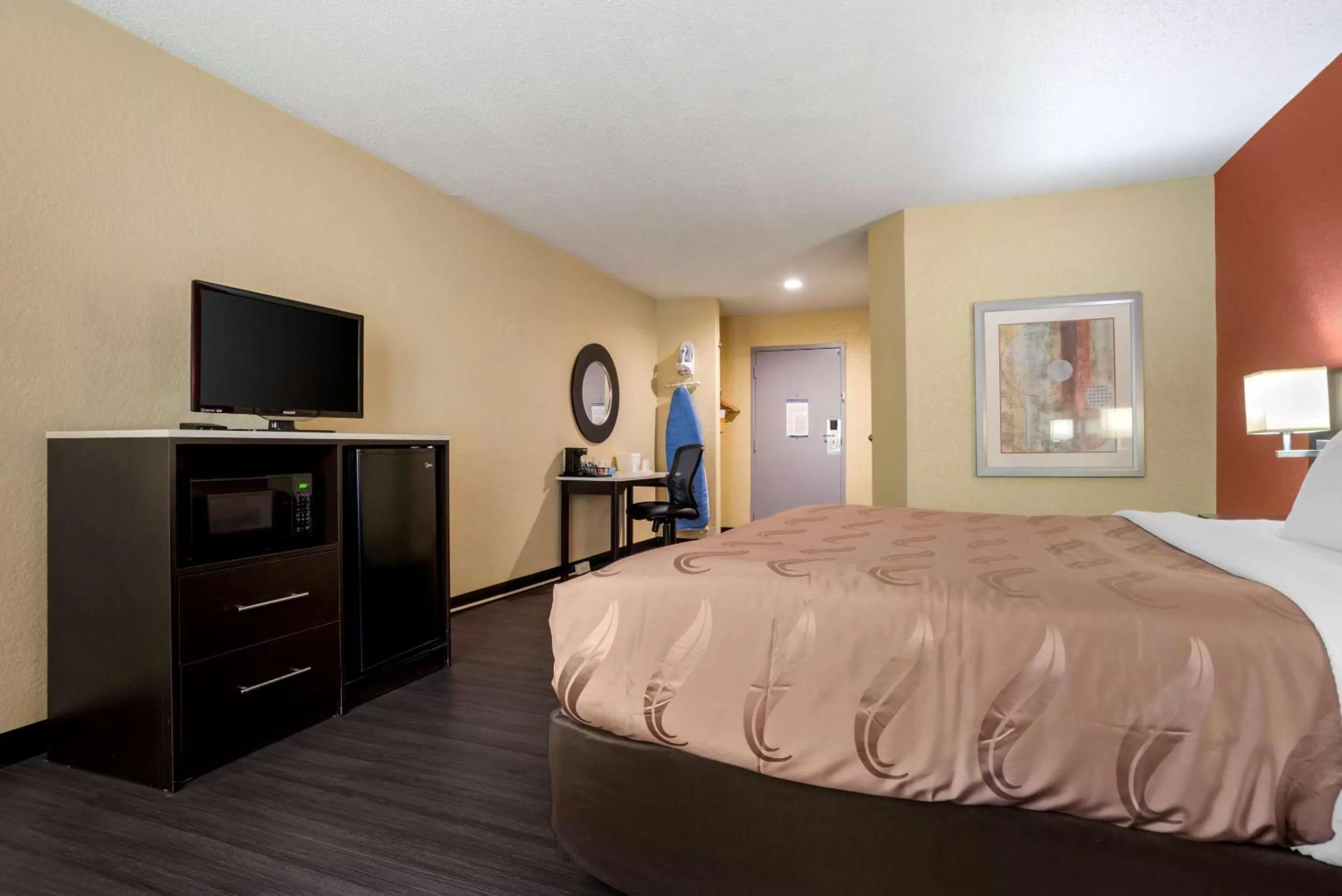 Bedroom, Bed in Quality Inn Phenix City Columbus