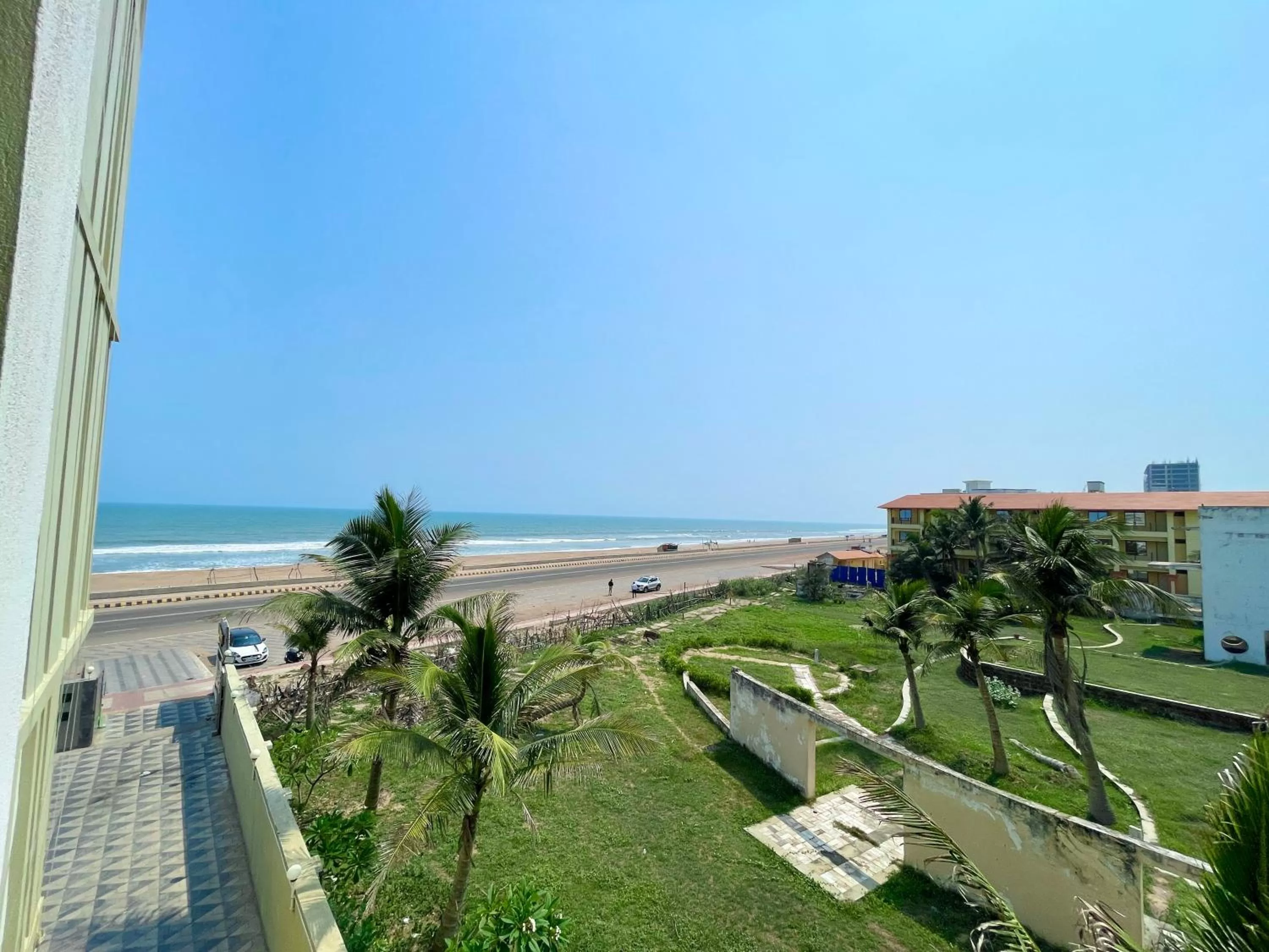 Hotel TBS sea view ! Puri