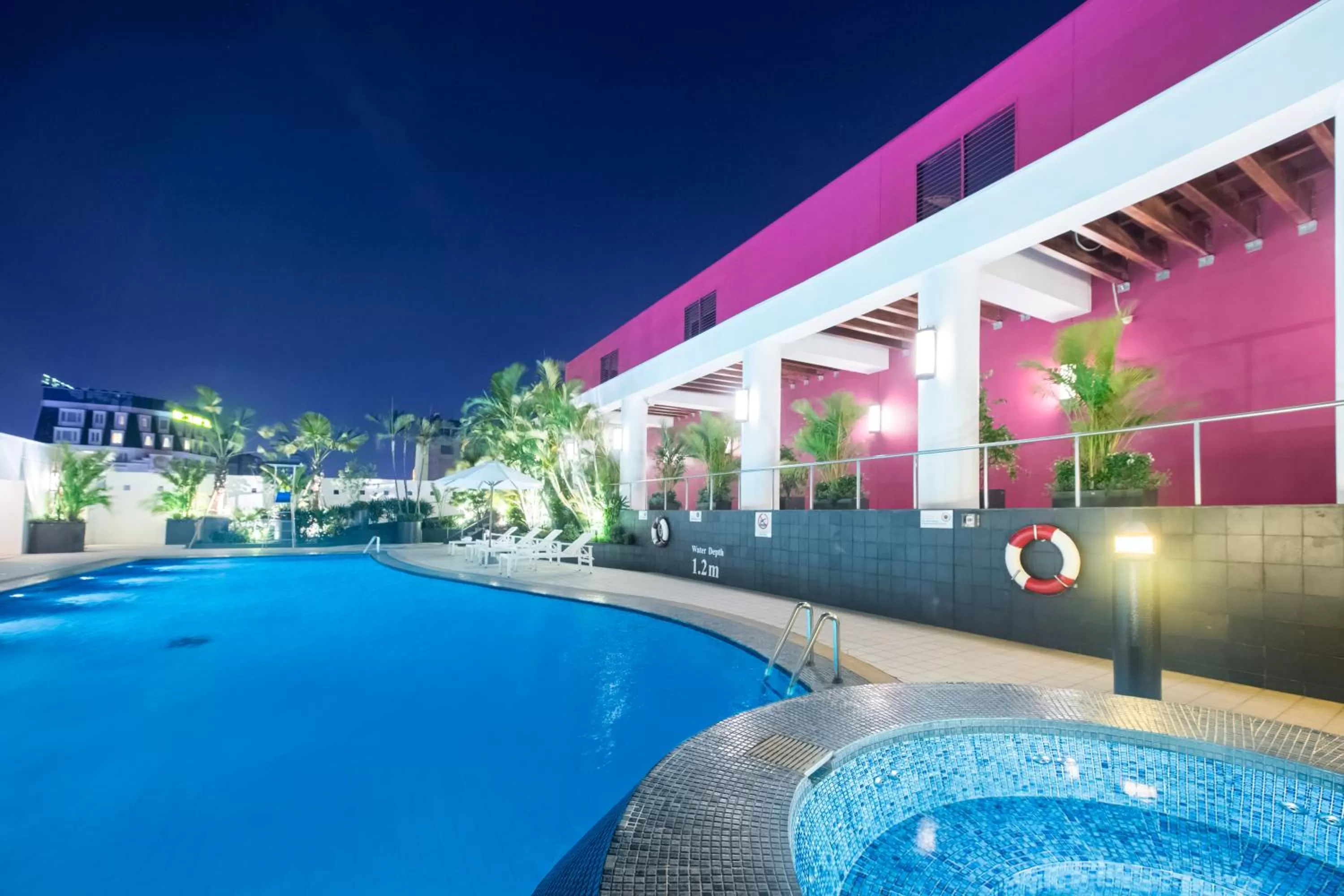 Fitness centre/facilities in Hôtel du Parc Hanoï