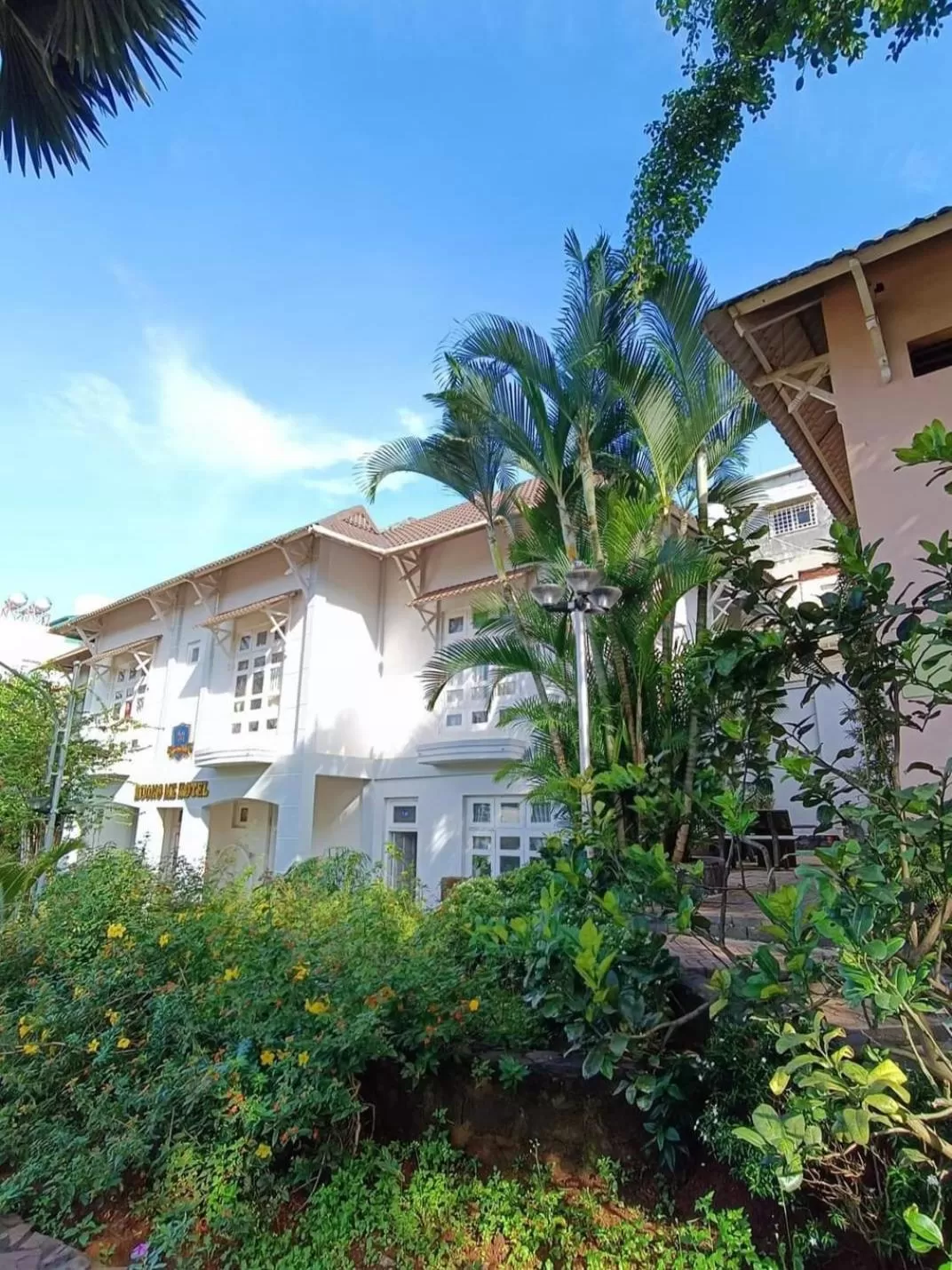 Property Building in Khách sạn Hương Mê