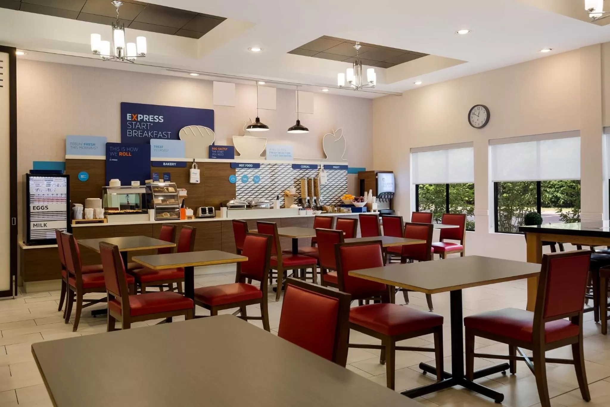 Breakfast in Holiday Inn Express Hotel & Suites Newton Sparta by IHG