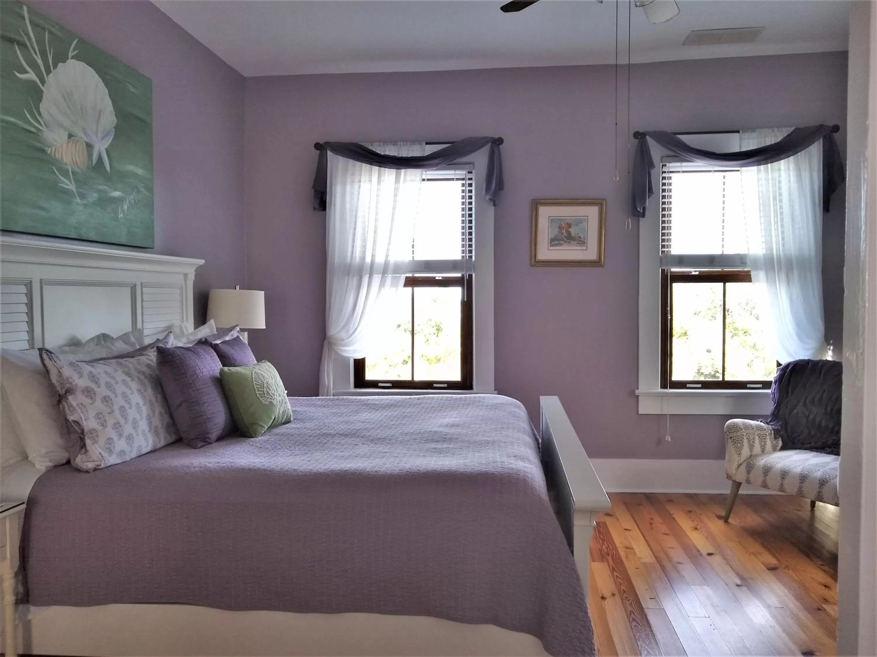 Bed in Surf Song Bed & Breakfast