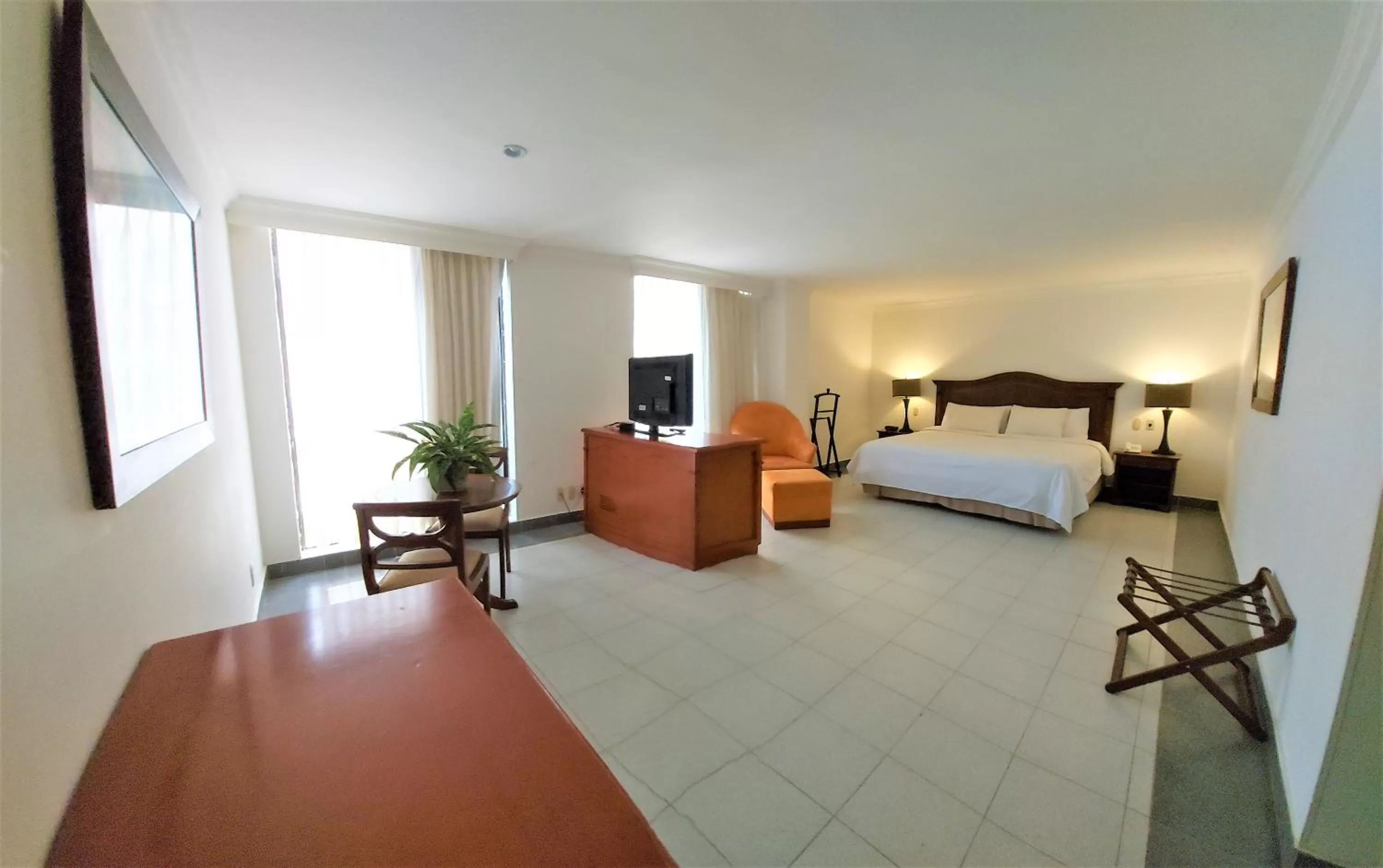 Bedroom, Bed in Hotel Faranda Express Puerta Del Sol Barranquilla, A Member of Radisson Individuals