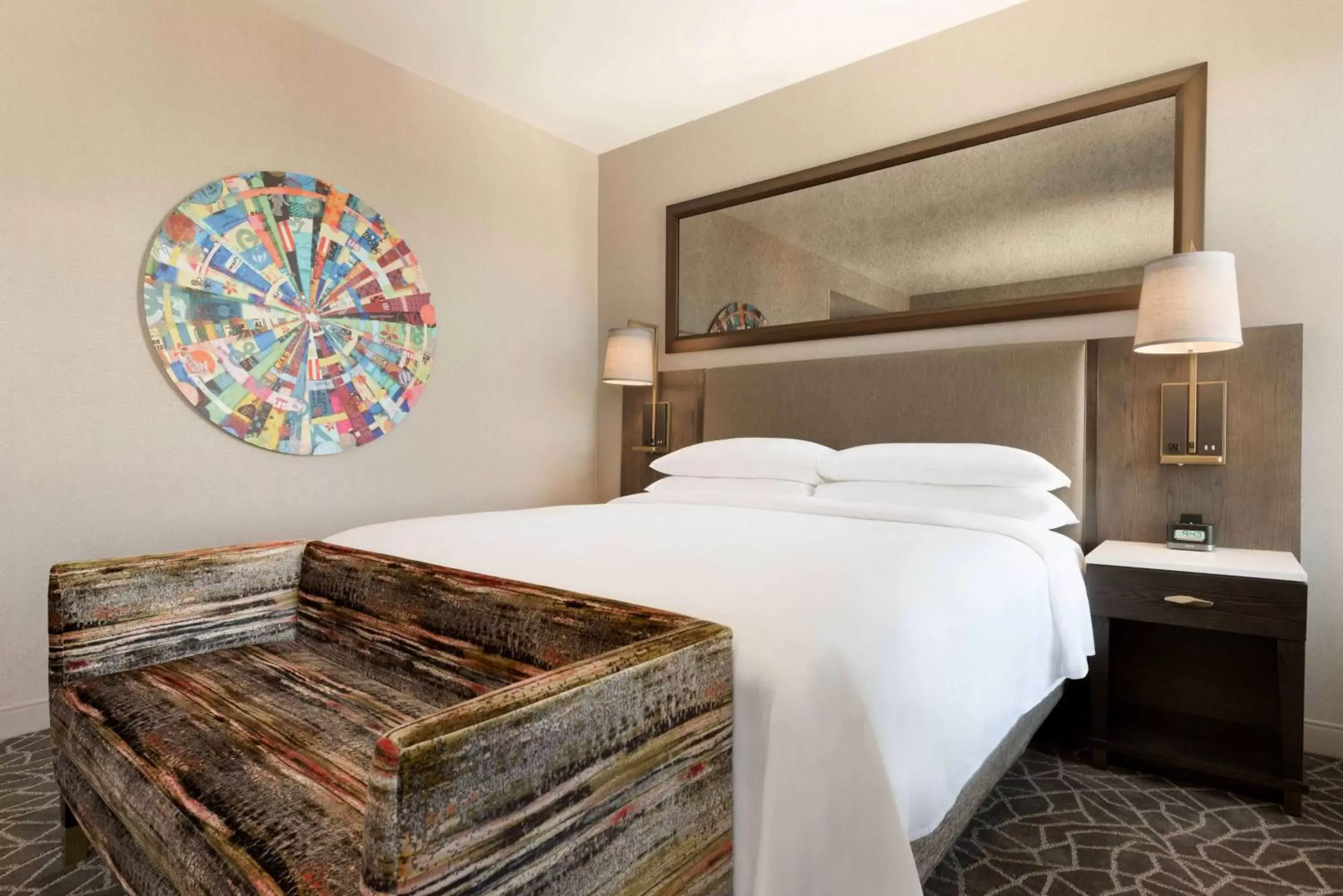 King Room in Embassy Suites By Hilton Minneapolis Downtown Hotel King Room in Embassy Suites By Hilton Minneapolis Downtown Hotel