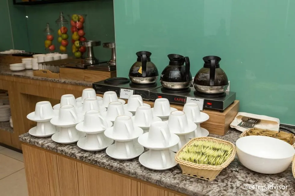 Restaurant/places to eat in WP Hotel