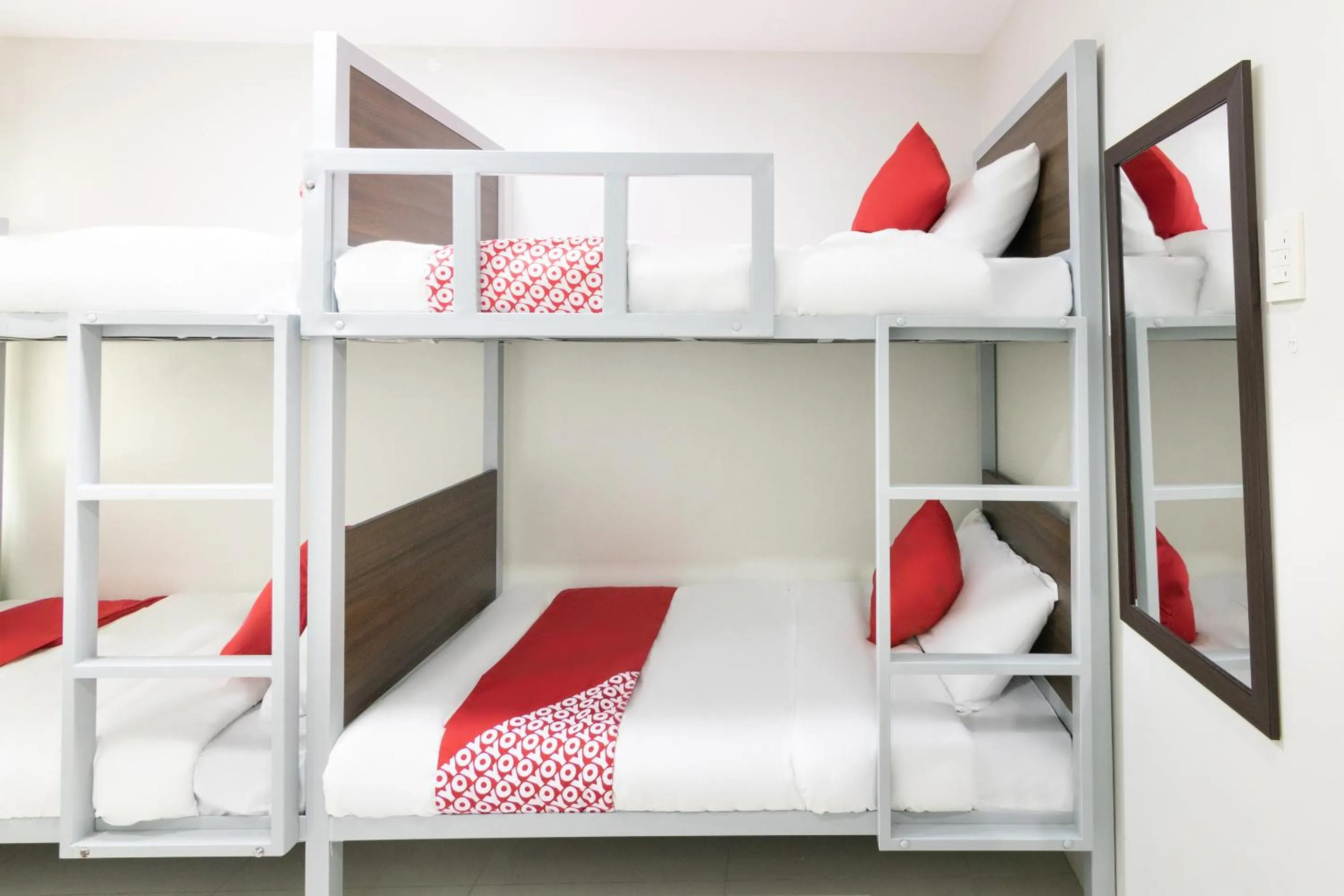 Standard Bunk 4 Bed in OYO 152 Sangco Condotel