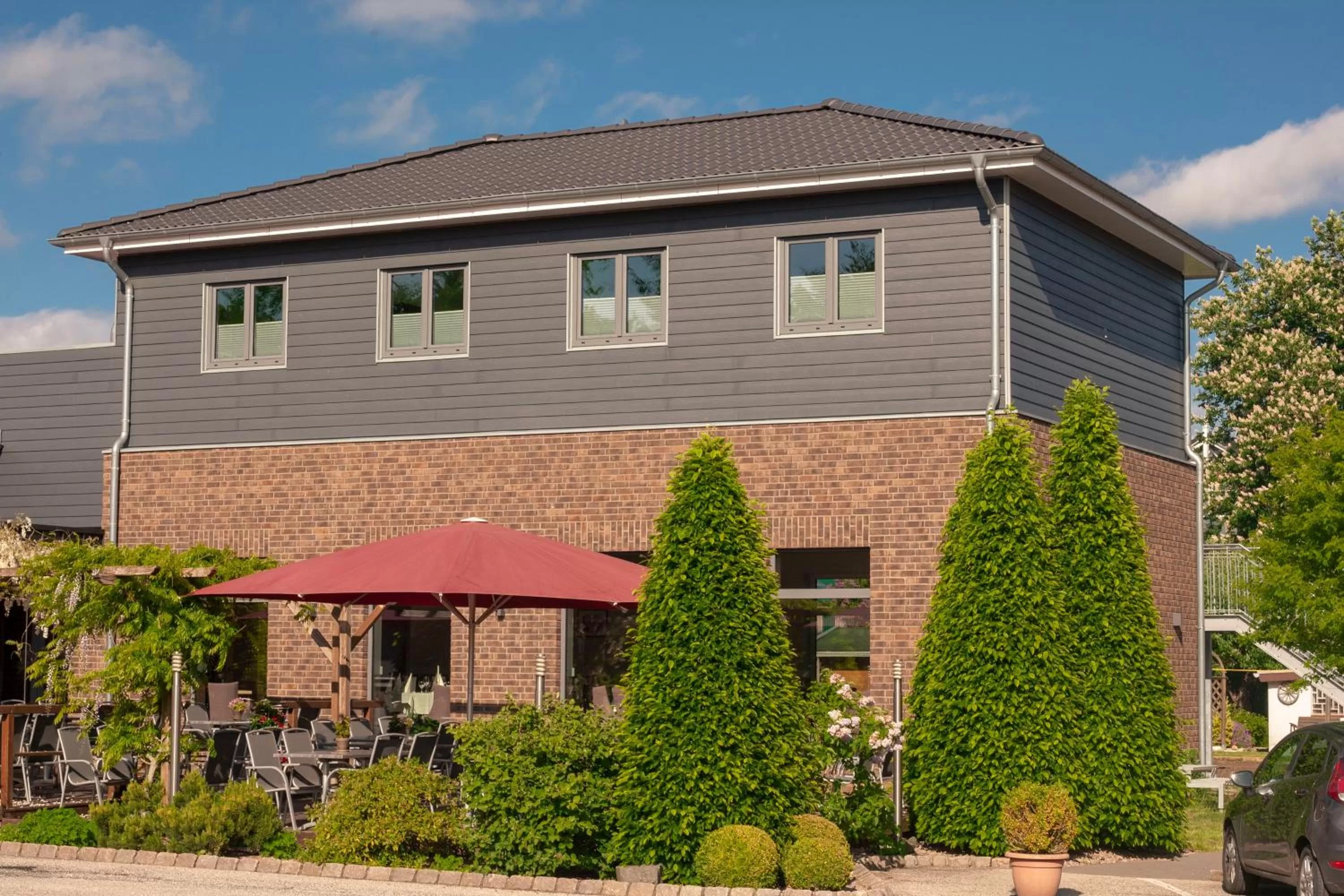 Property building in Schlüter Hotel & Restaurant