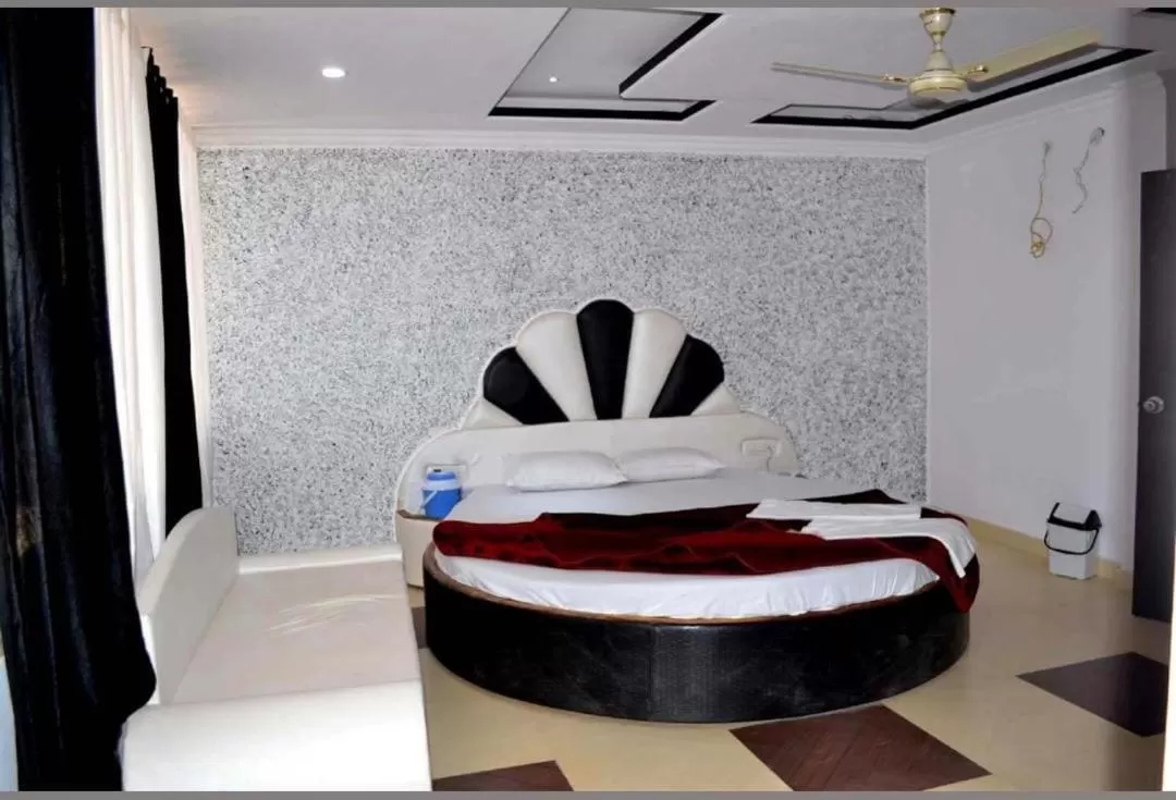 Bed in Hotel Rock View