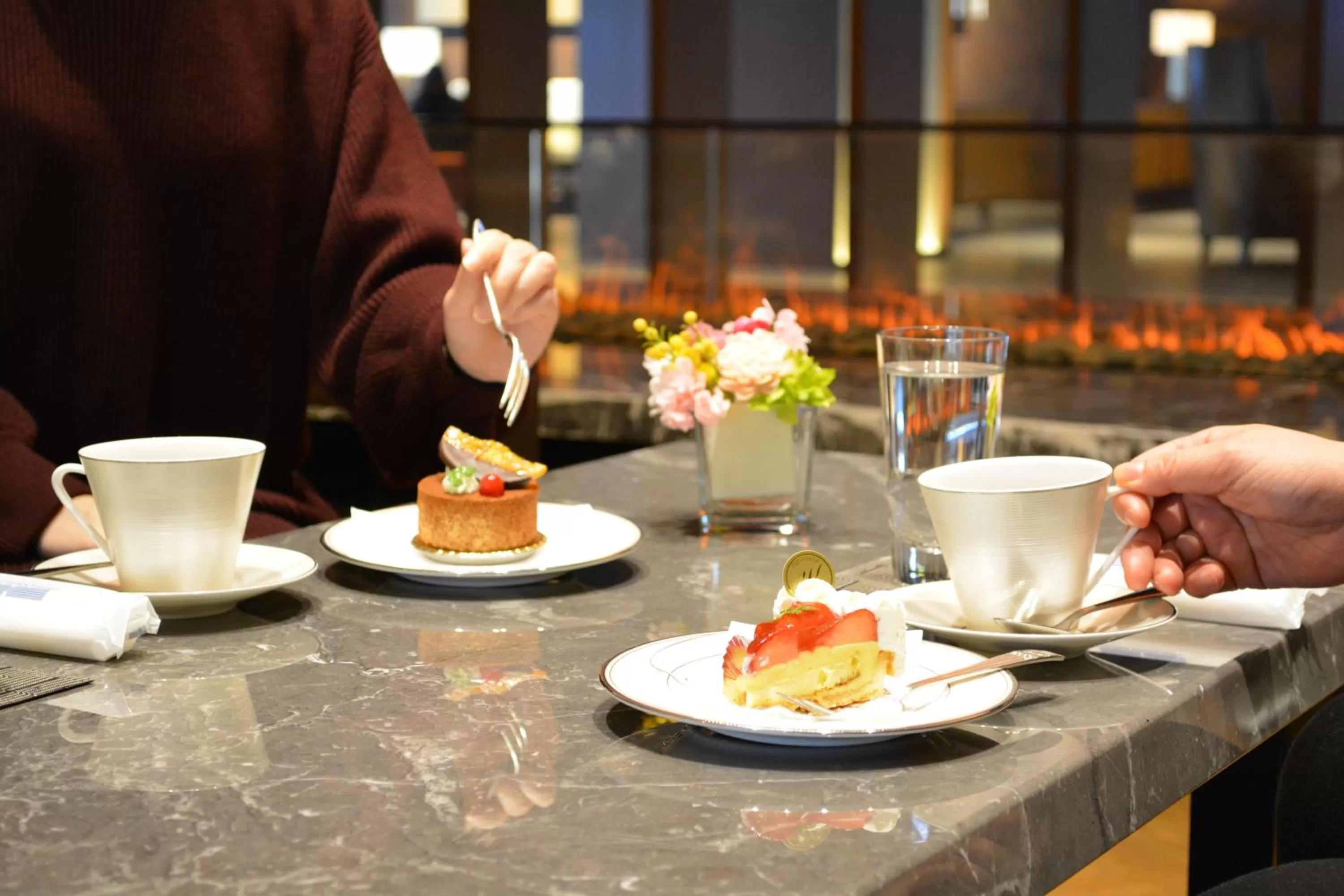 Lounge or bar in Hakodate Kokusai Hotel