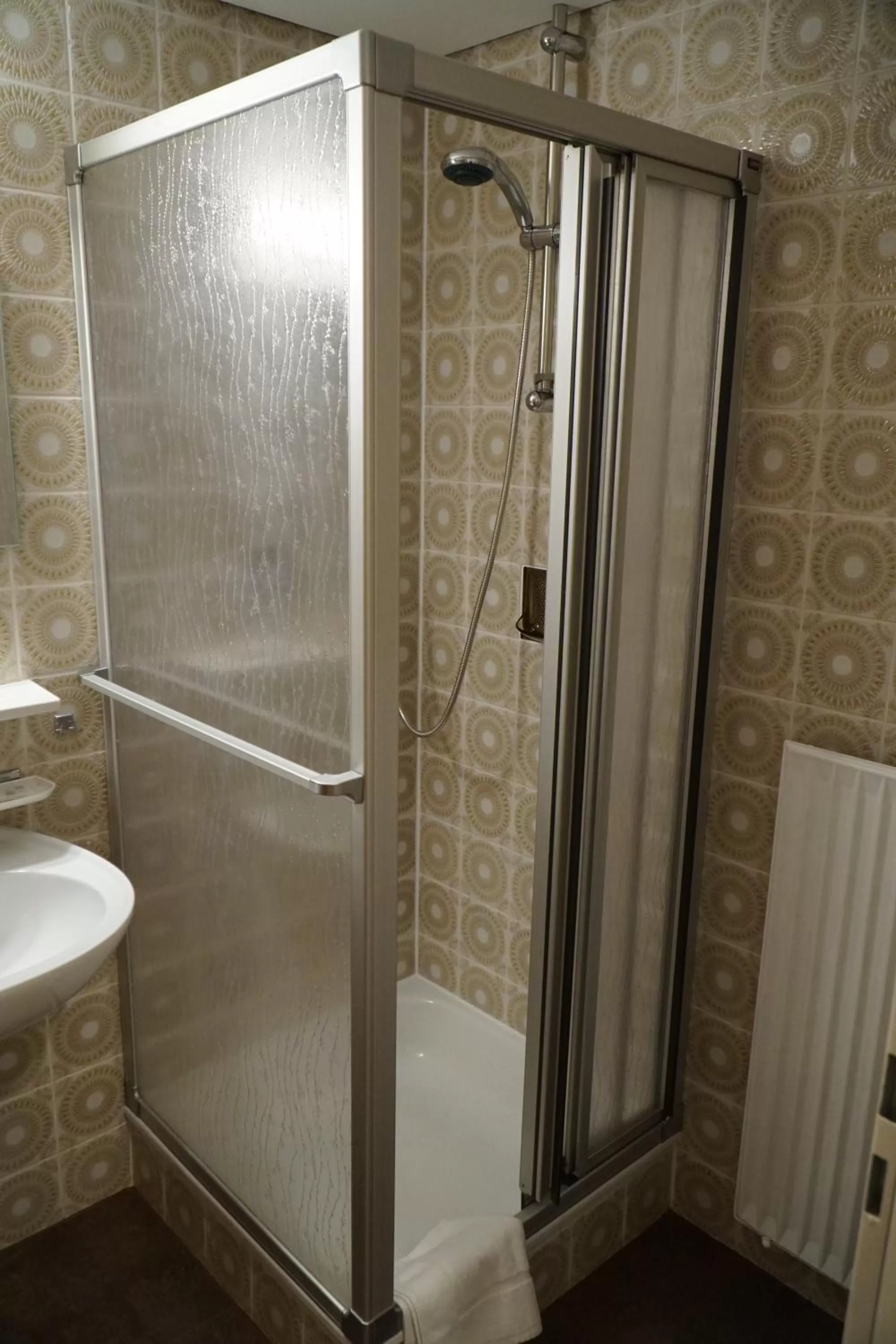 Bathroom in Hotel Eleon