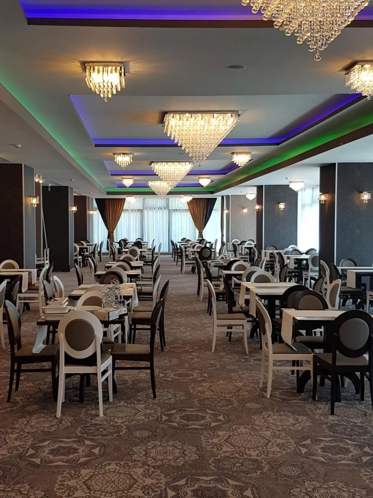 Restaurant/places to eat in Ramada by Wyndham Constanta