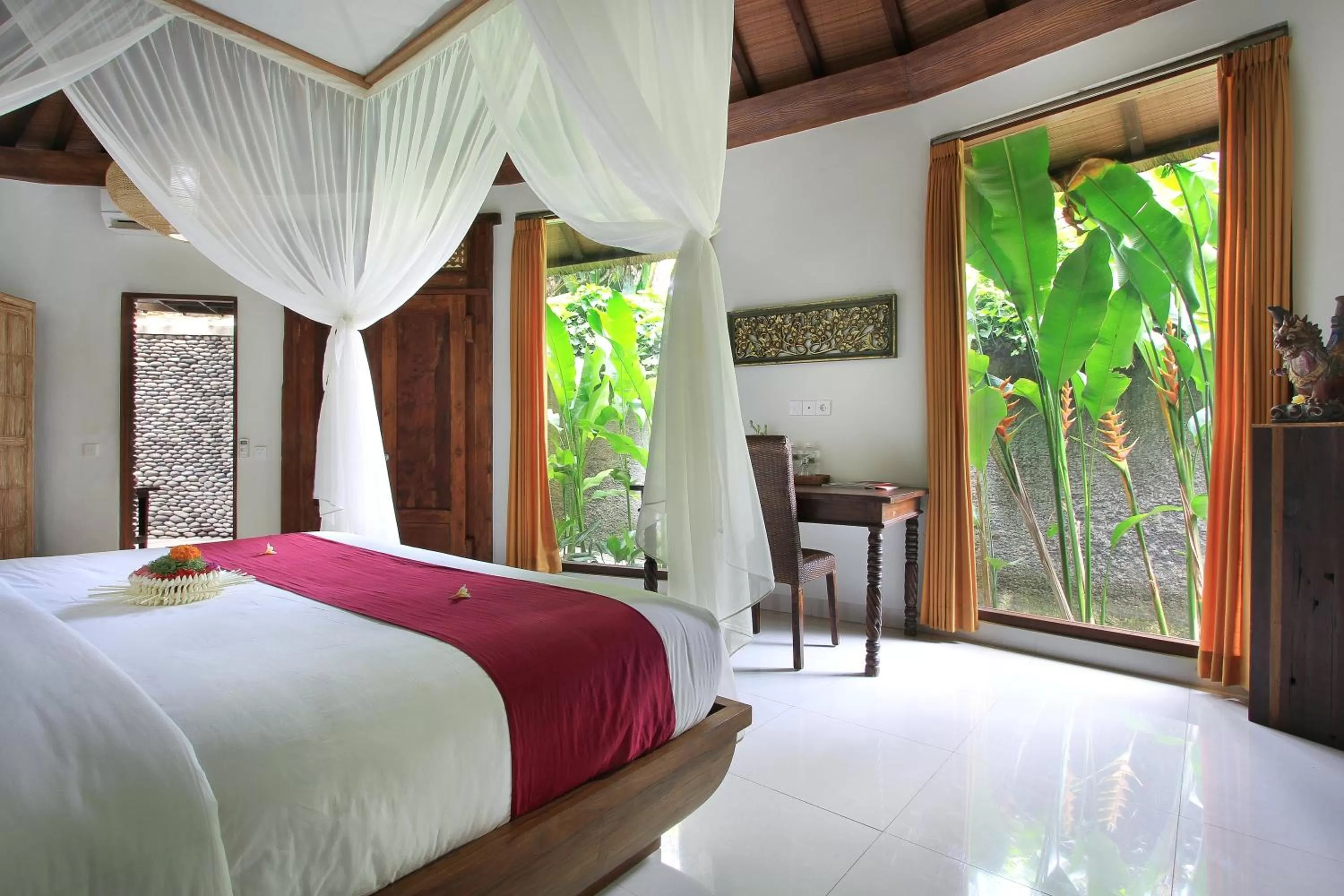 Bed in Gusde Tranquil Villas by EPS