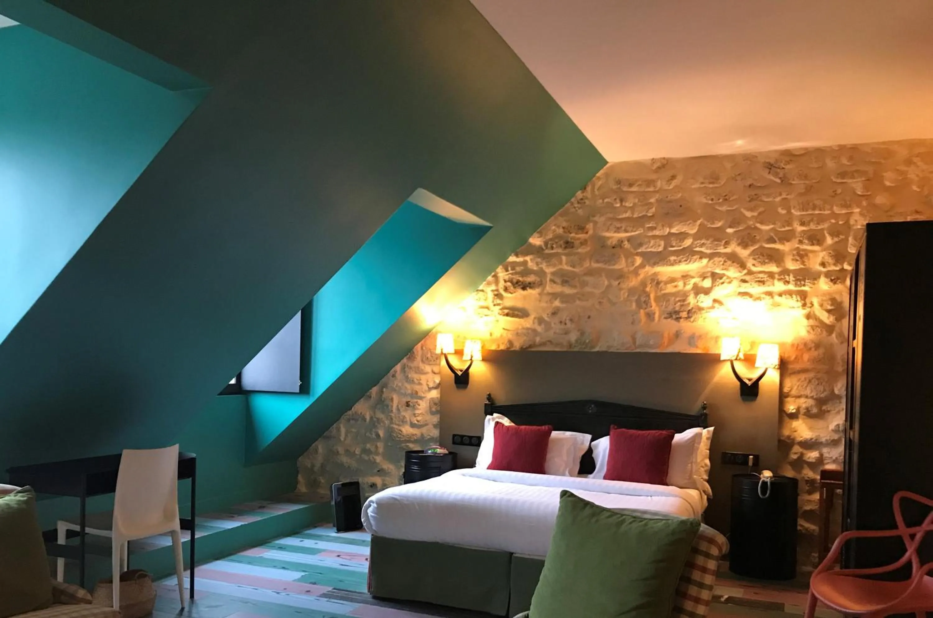 Bedroom, Bed in Prince de Conde