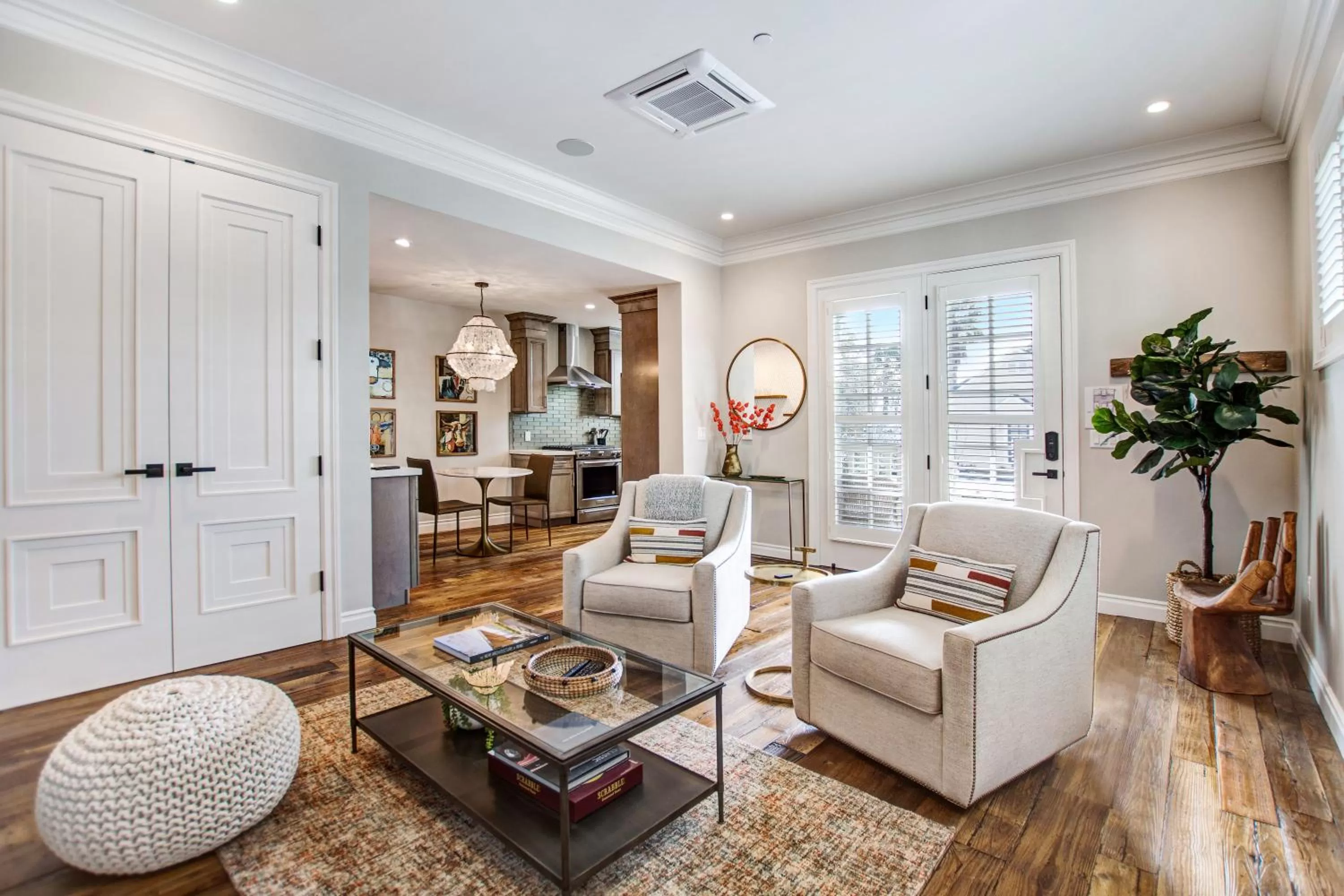 Living room, Seating Area in Sonoma Bungalows