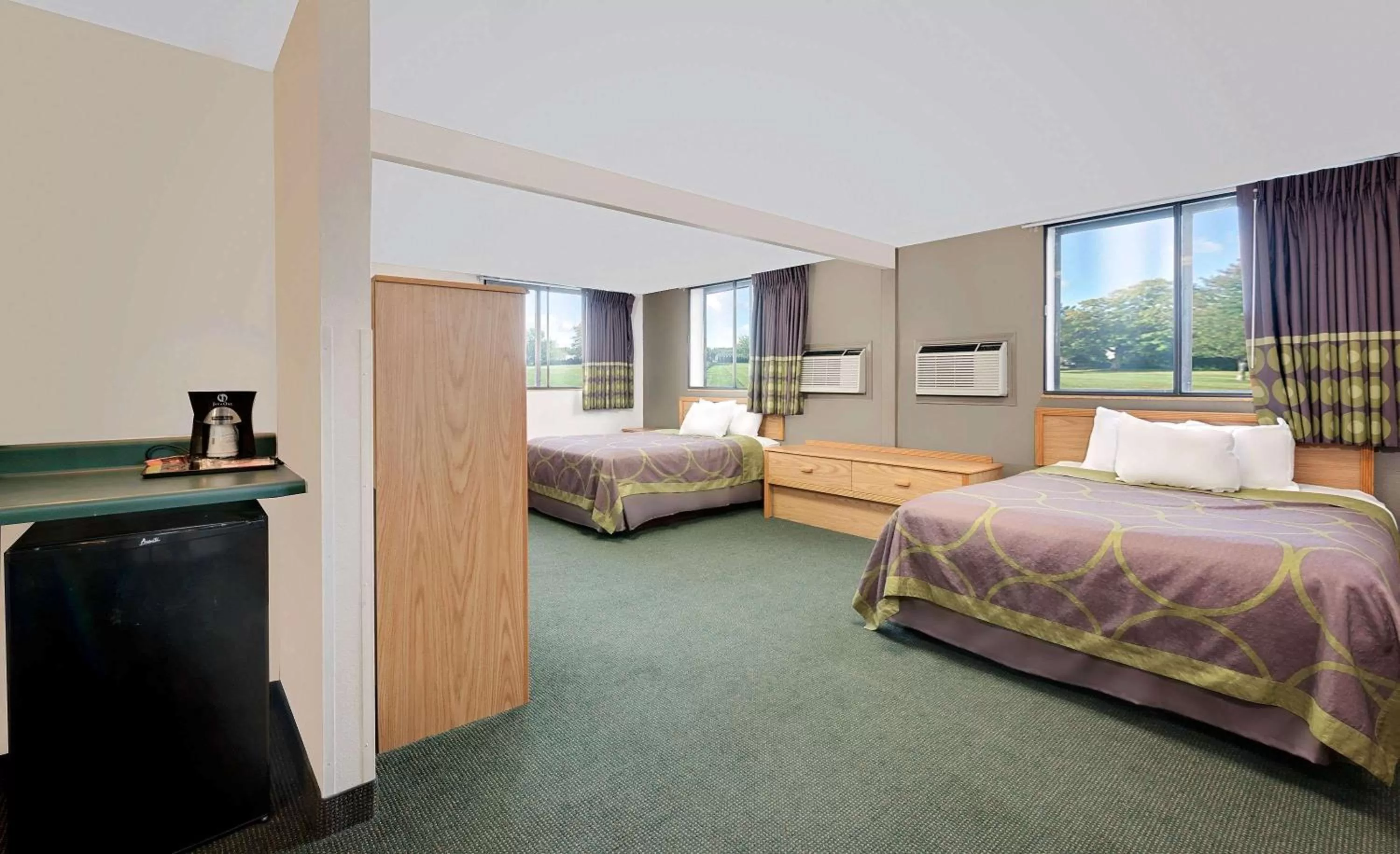 Photo of the whole room in Super 8 by Wyndham Spearfish