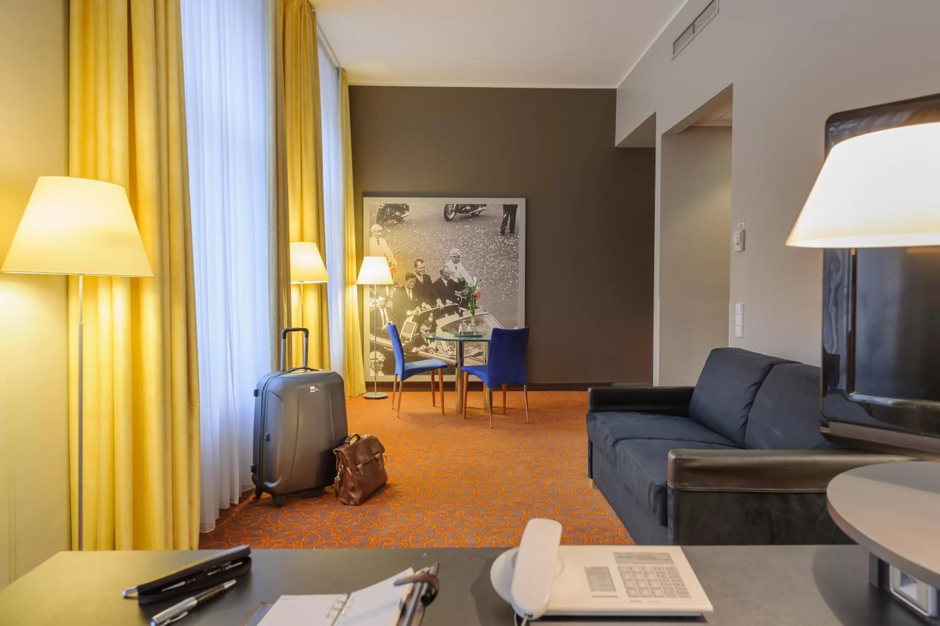 TV and multimedia in Mercure Hotel & Residenz Berlin Checkpoint Charlie