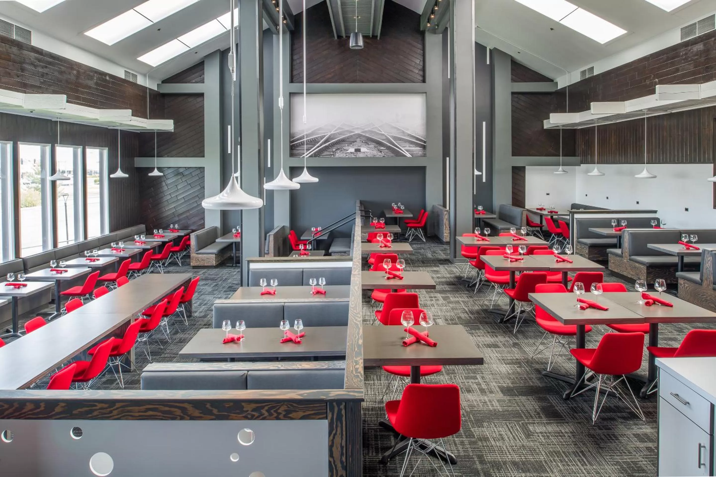 Restaurant/places to eat in Red Lion Hotel Kennewick Columbia Center