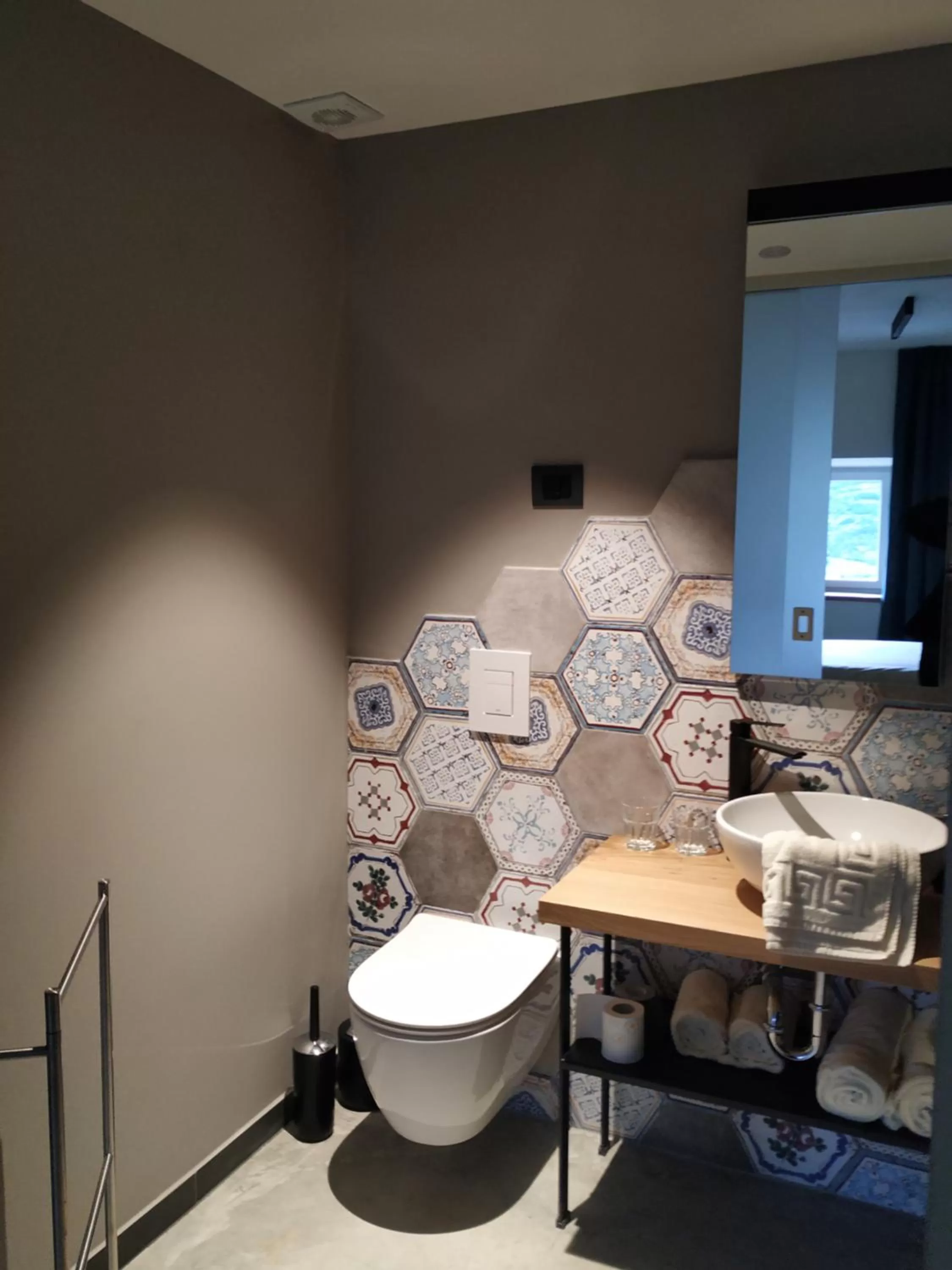 Bathroom in B & W KRIŽ