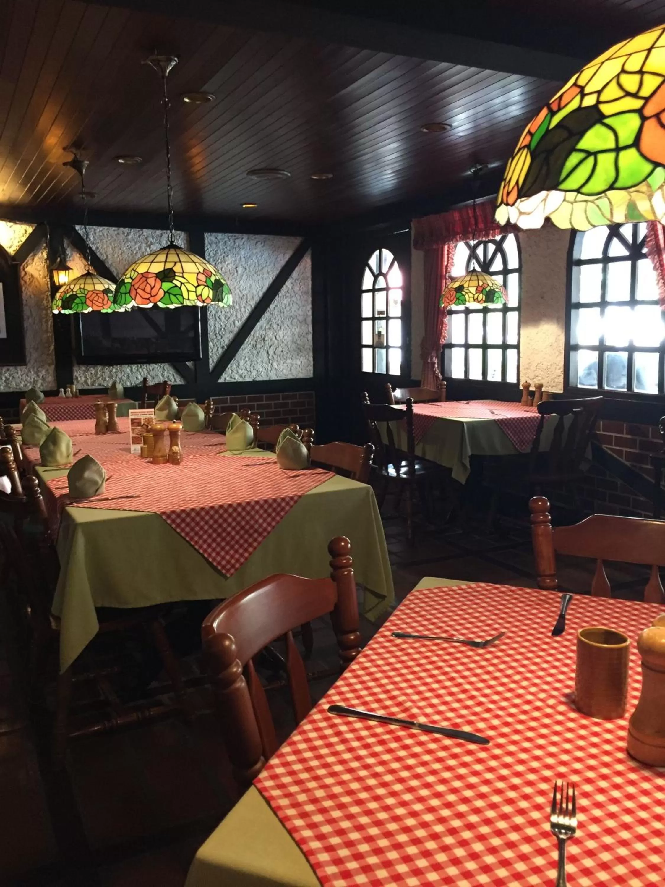 Restaurant/places to eat in Stable Lodge - SHA Certified