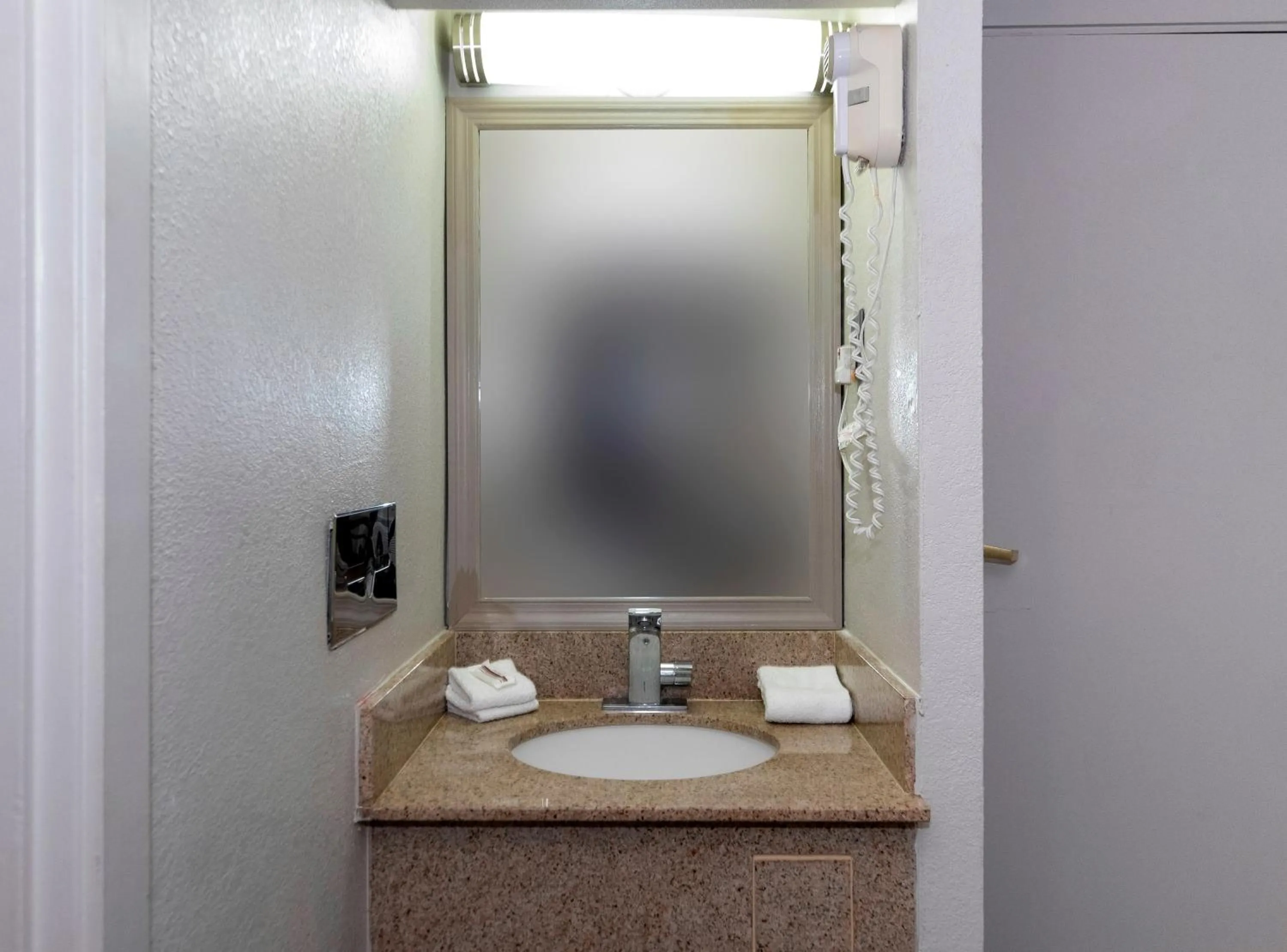 Bathroom in Red Roof Inn Petersburg - Fort Lee