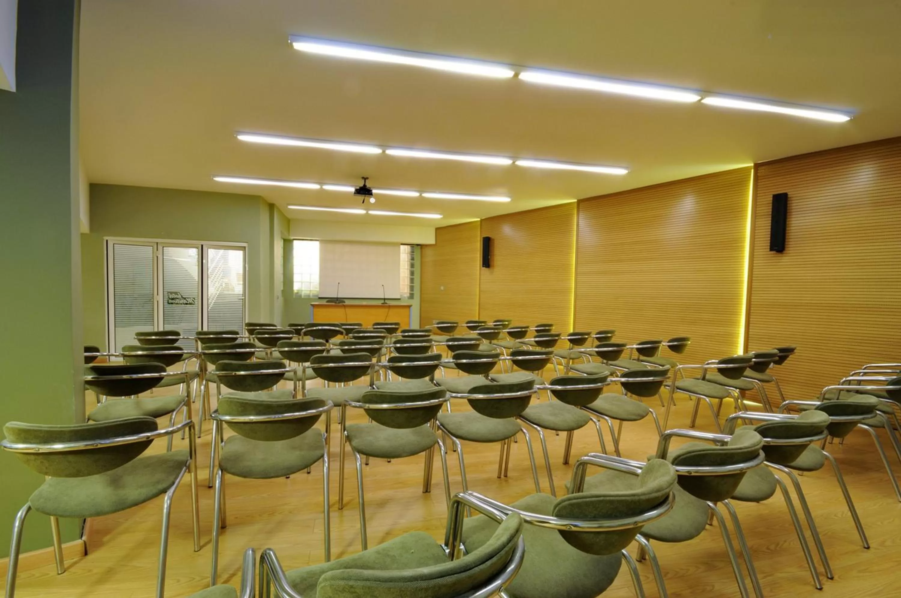 Business facilities in Maritina Hotel