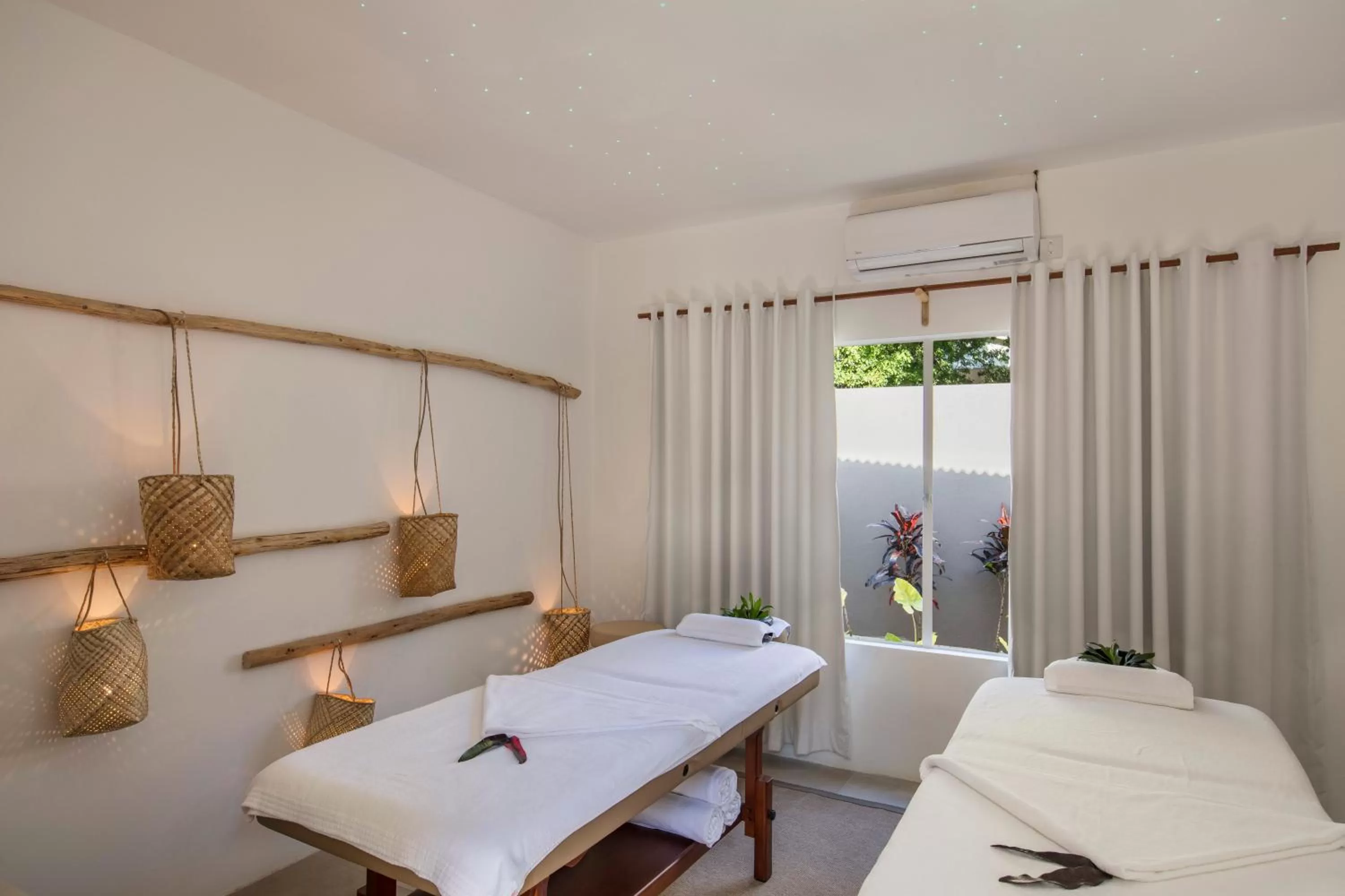 Massage in Veranda Tamarin Hotel & Spa