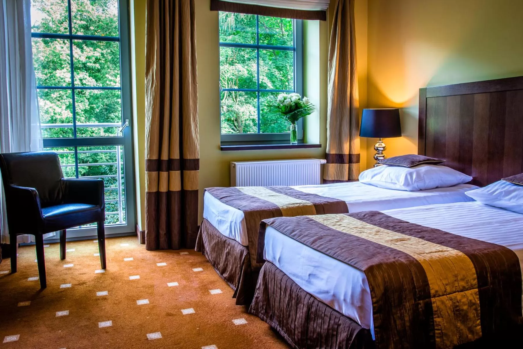 Bed in Hotel Nowy Dwór Elizy blisko Sky Bridge