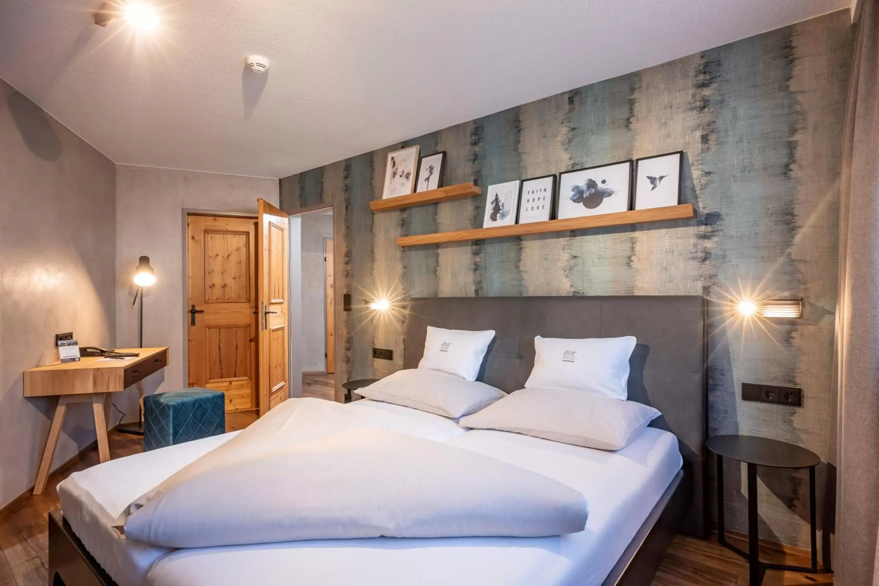 Family Room Daisy - single occupancy in Familienparadies Sporthotel Achensee - FAMILIES ONLY Family Room Daisy - single occupancy in Familienparadies Sporthotel Achensee - FAMILIES ONLY