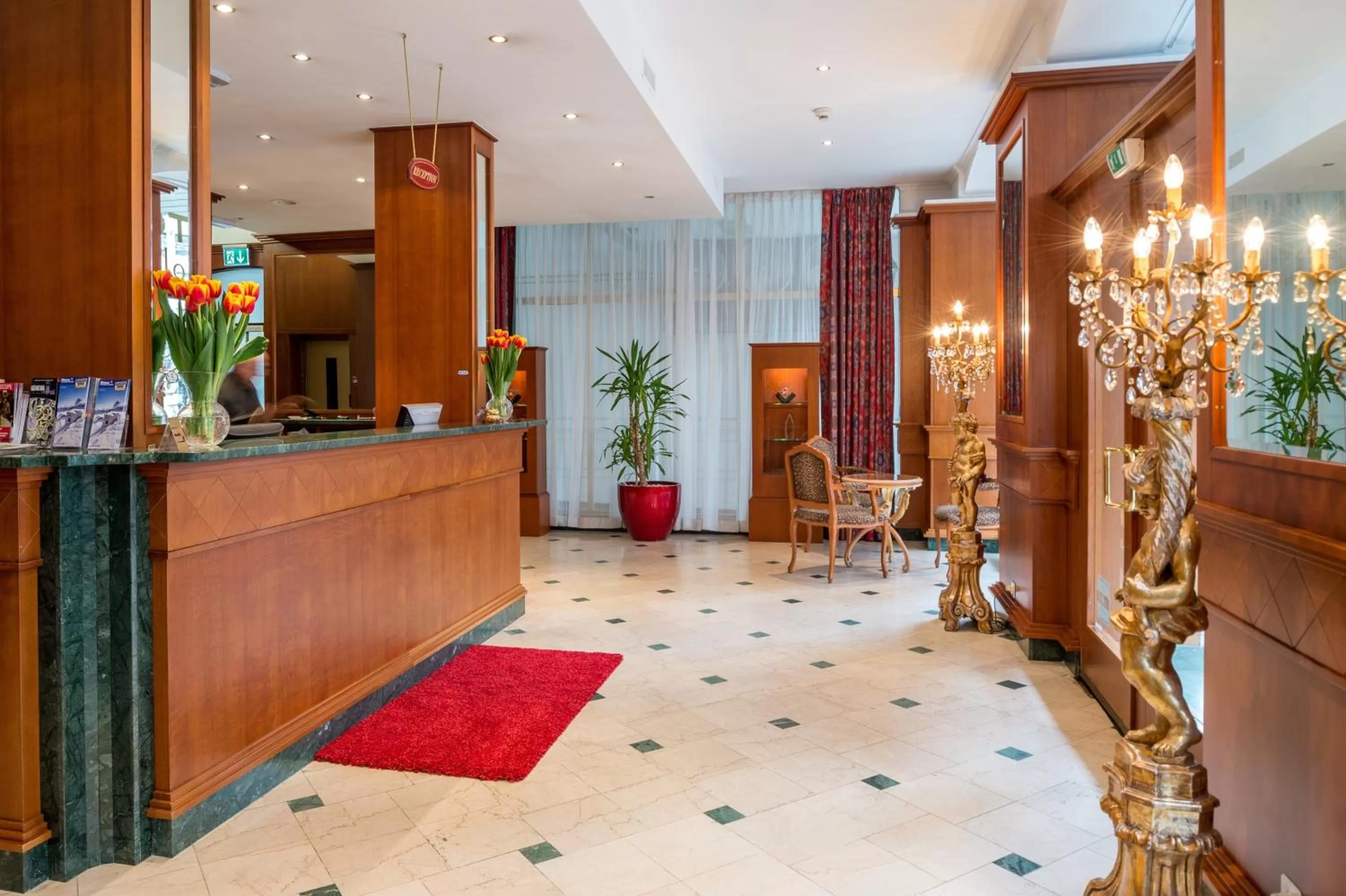 Lobby or reception in Hotel Diplomate