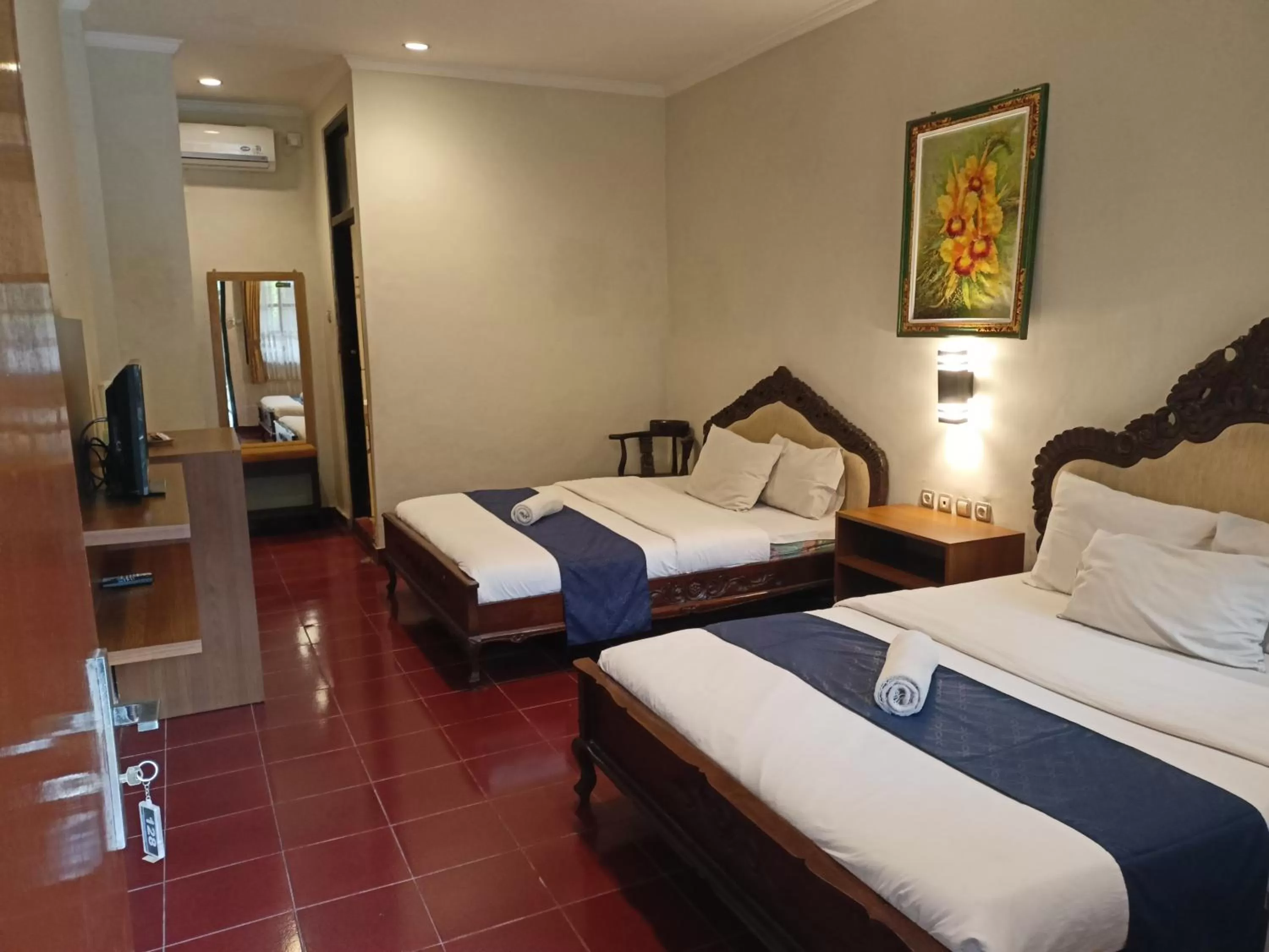 TV and multimedia, Bed in Catur Adi Putra