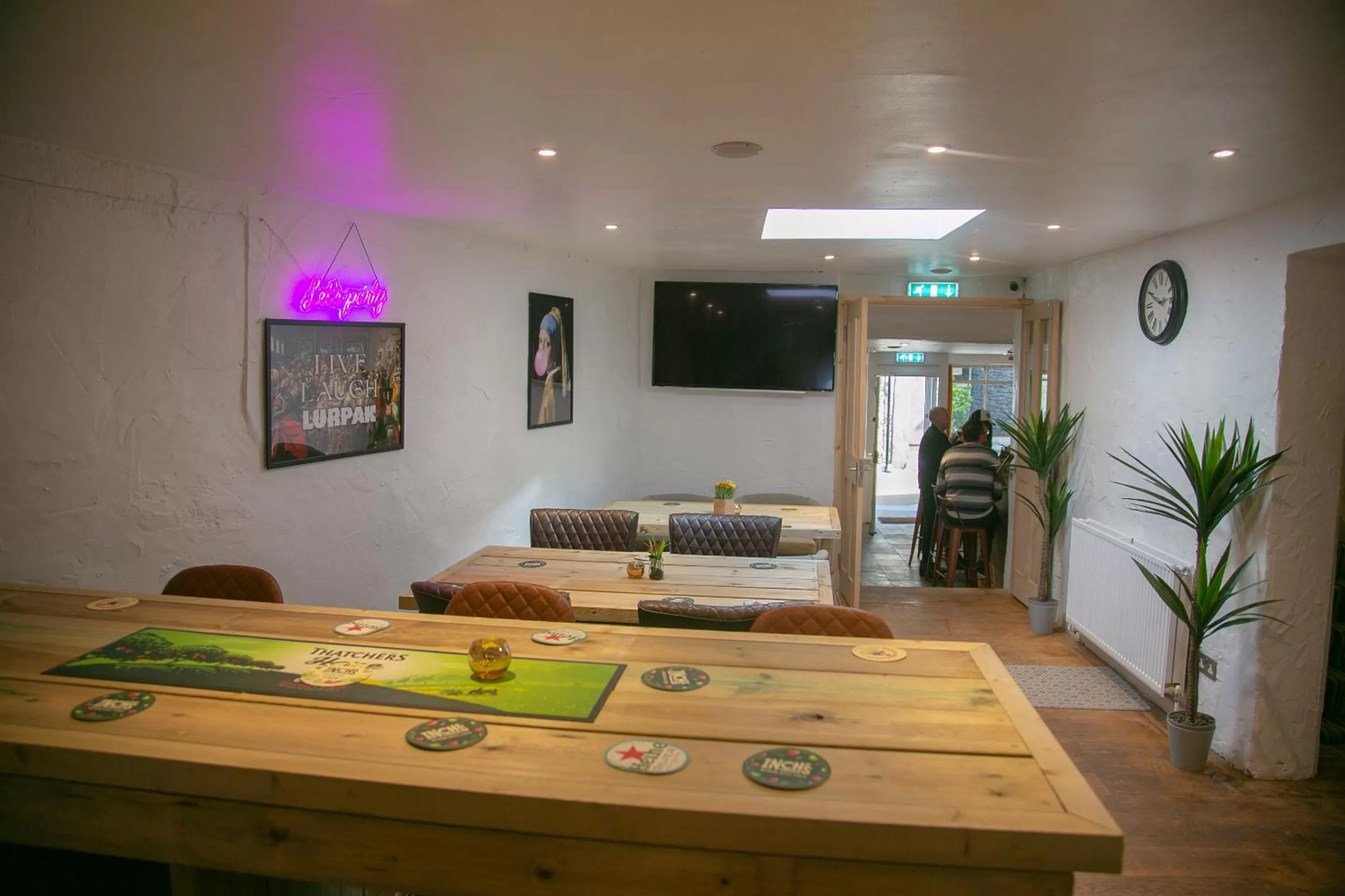 Communal lounge/ TV room in The Swan