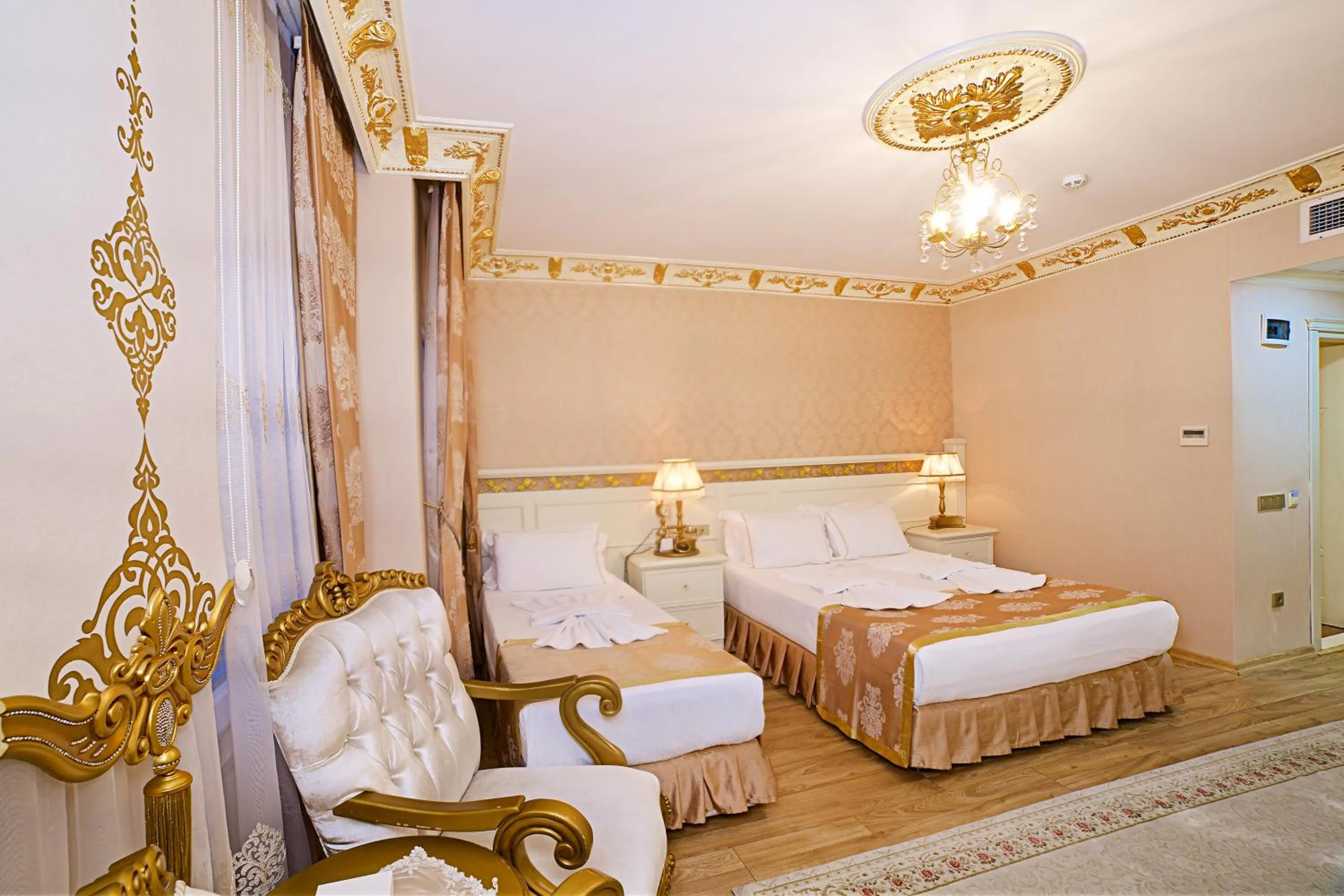 Massage, Bed in White House Hotel Istanbul