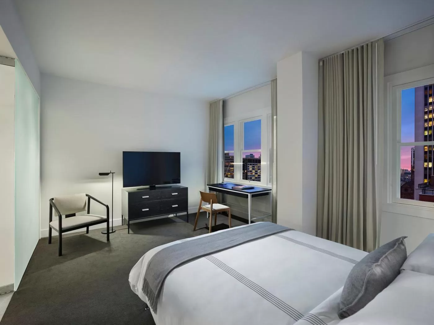 Bed in AKA Rittenhouse Square