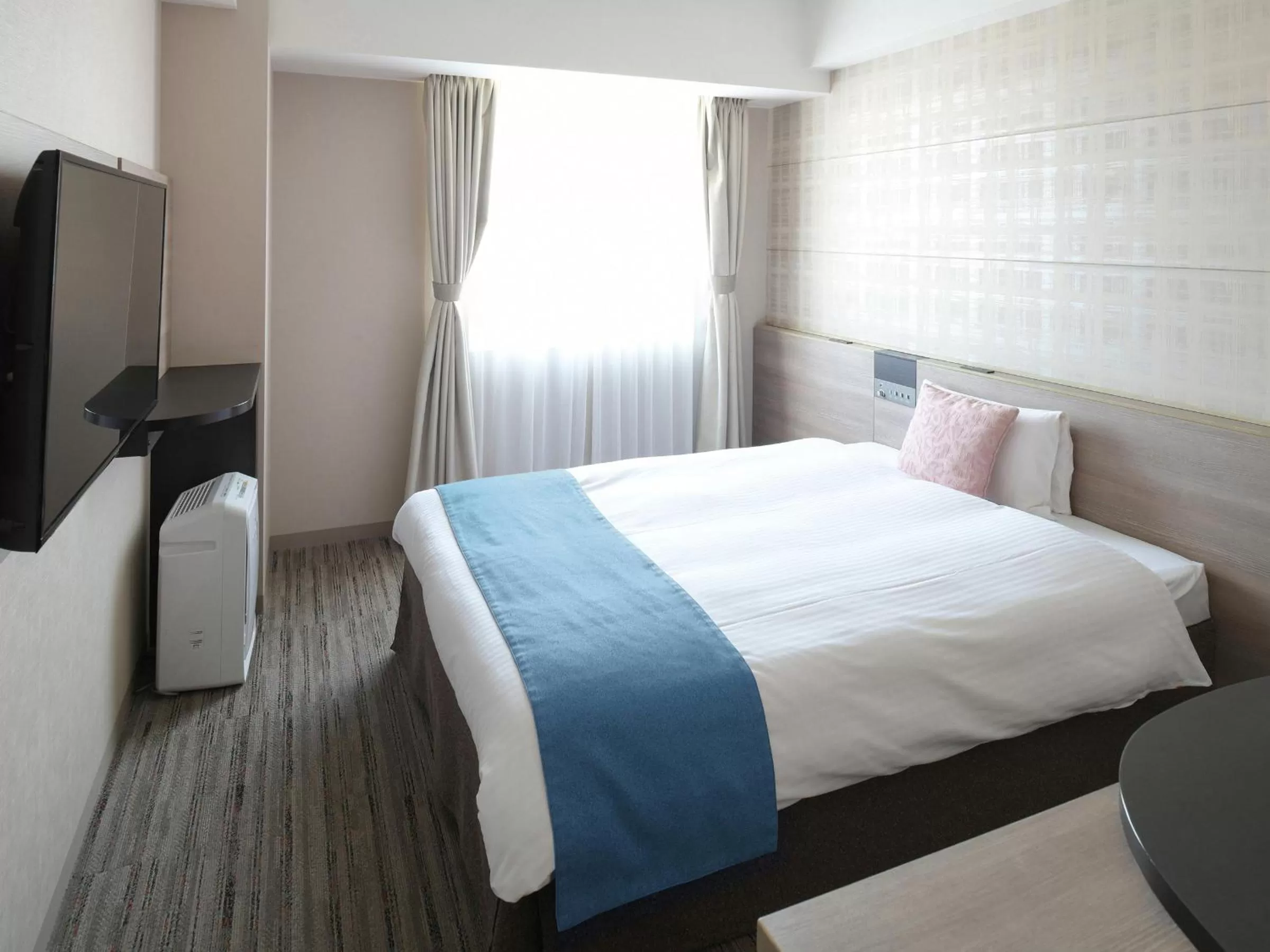 Photo of the whole room, Bed in Vessel Inn Shigamoriyama Station