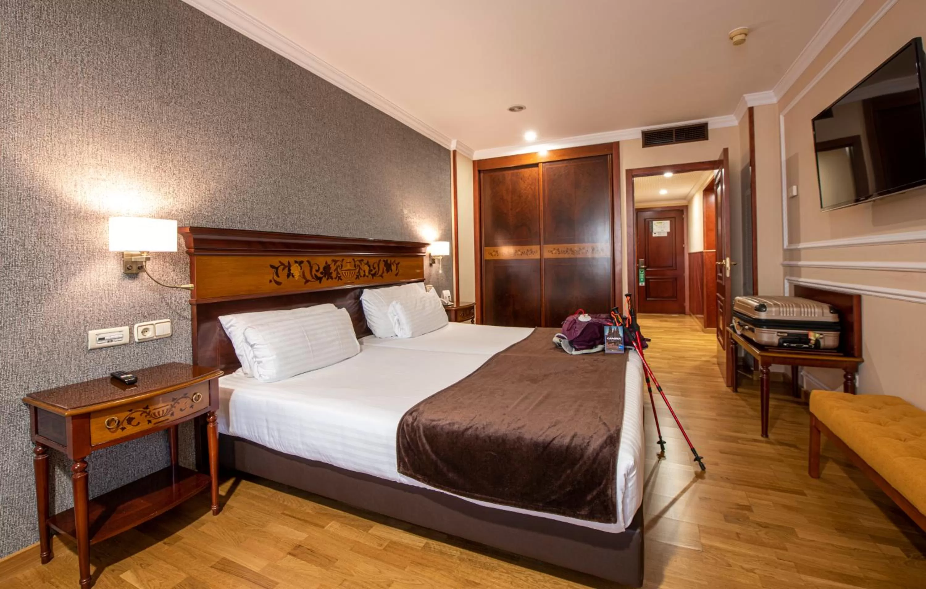Photo of the whole room, Bed in Eurostars Araguaney