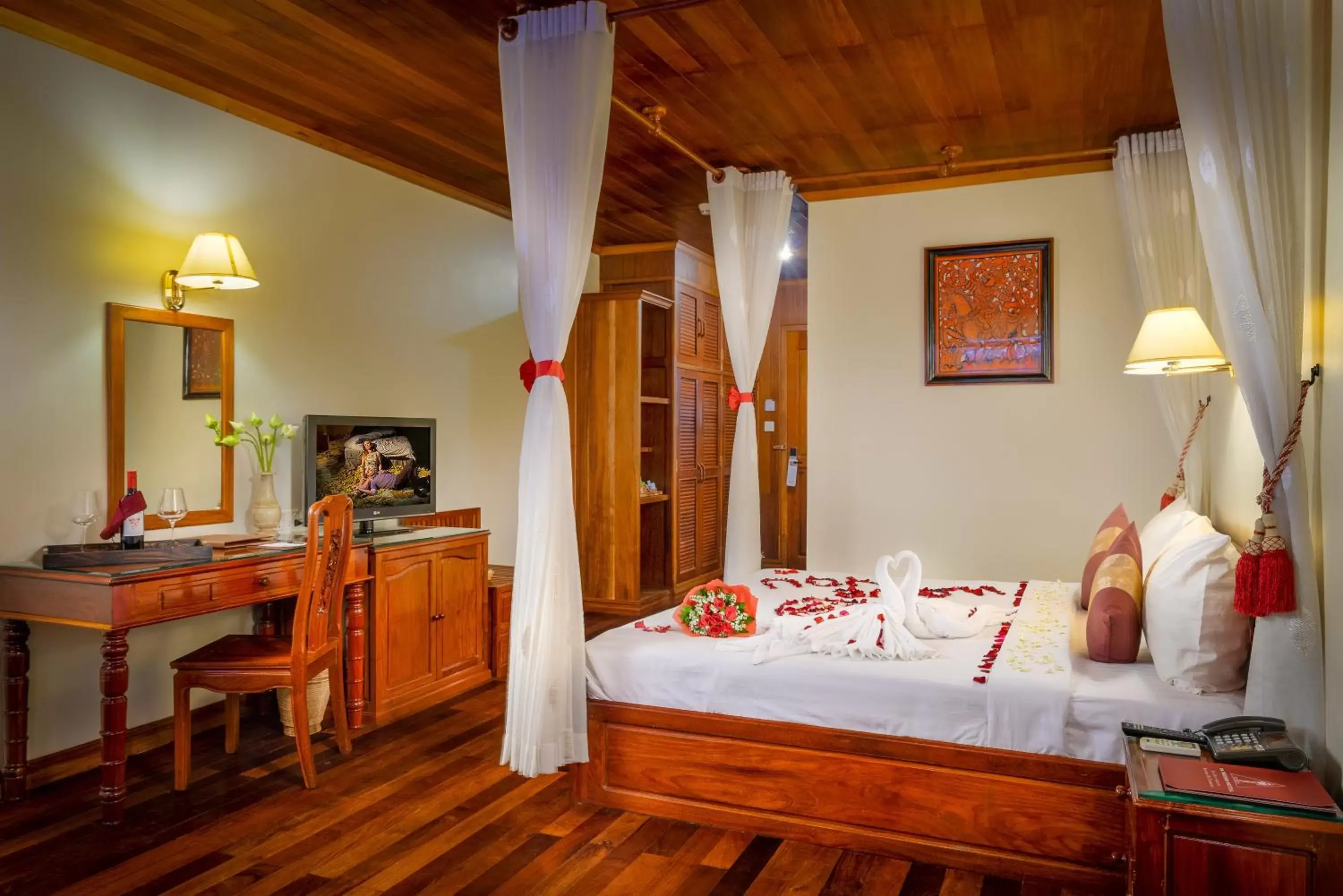 Deluxe Double Room in Ta Prohm Hotel & Spa Deluxe Double Room in Ta Prohm Hotel & Spa