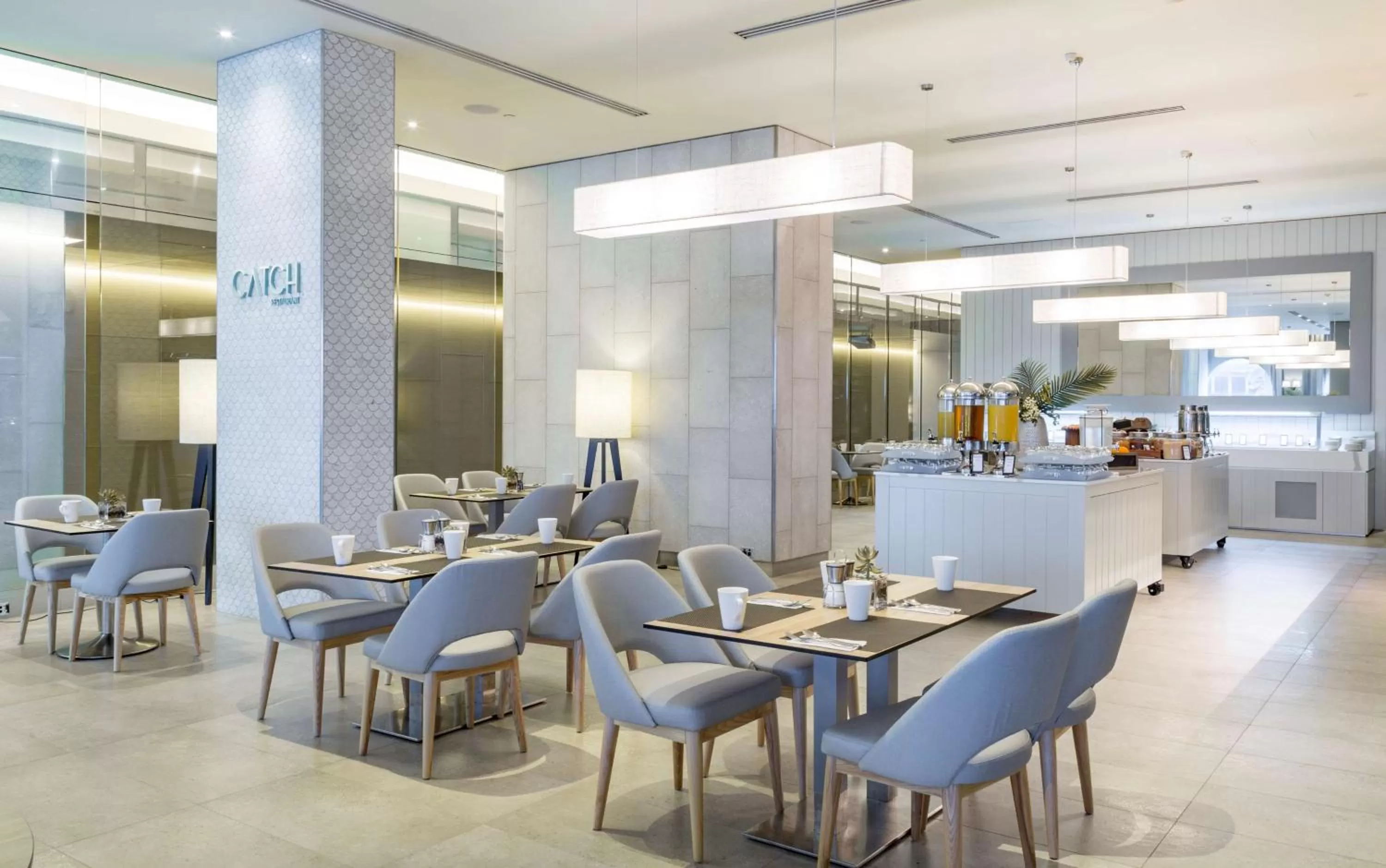 Restaurant/places to eat in Hilton Surfers Paradise Hotel & Residences