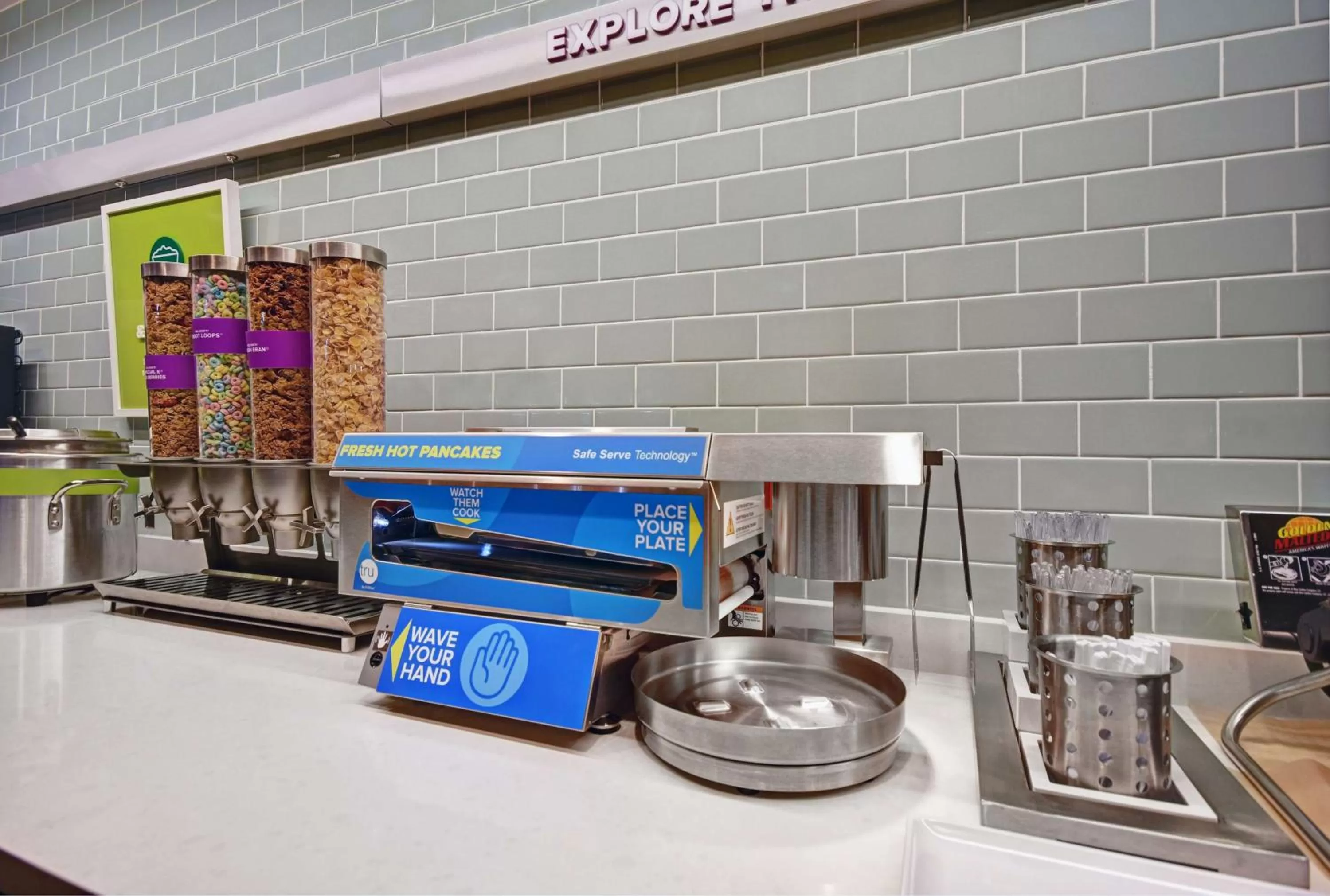 Breakfast in Tru By Hilton Gaylord, Mi