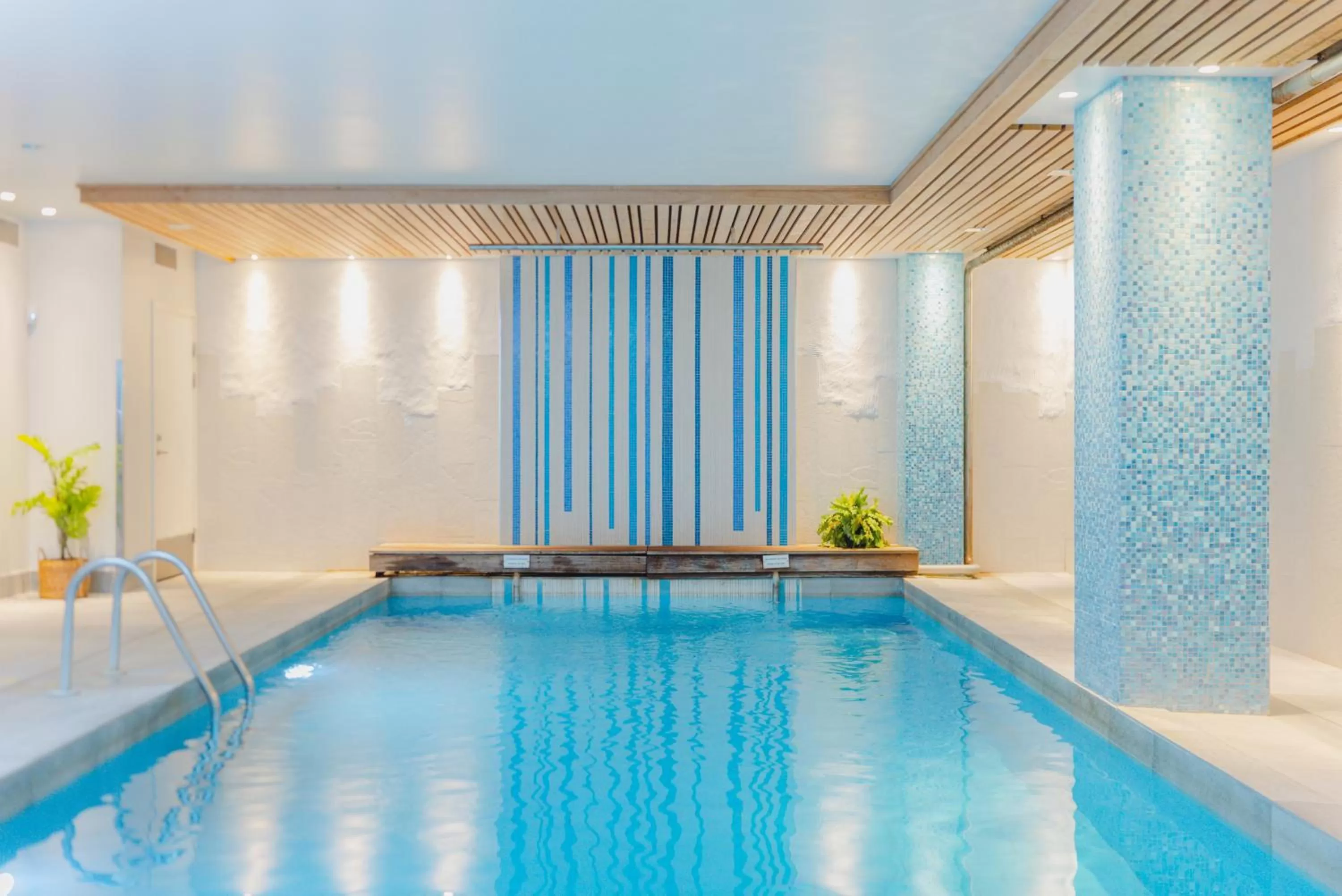 Pool view in Clarion Hotel Winn