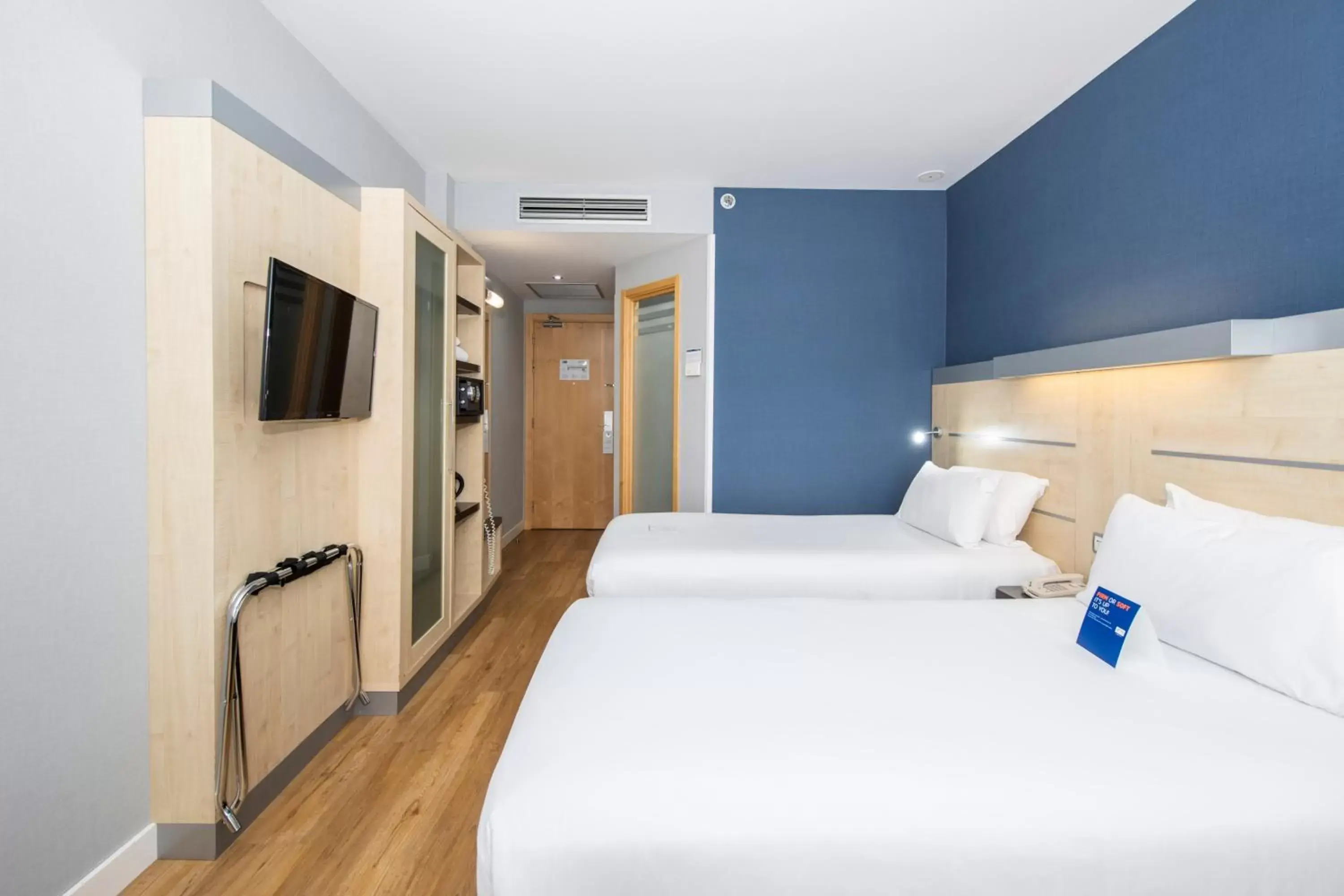 Double or Twin Room (1-2 Adults) in Holiday Inn Express Barcelona City 22@, an IHG Hotel Double or Twin Room (1-2 Adults) in Holiday Inn Express Barcelona City 22@, an IHG Hotel