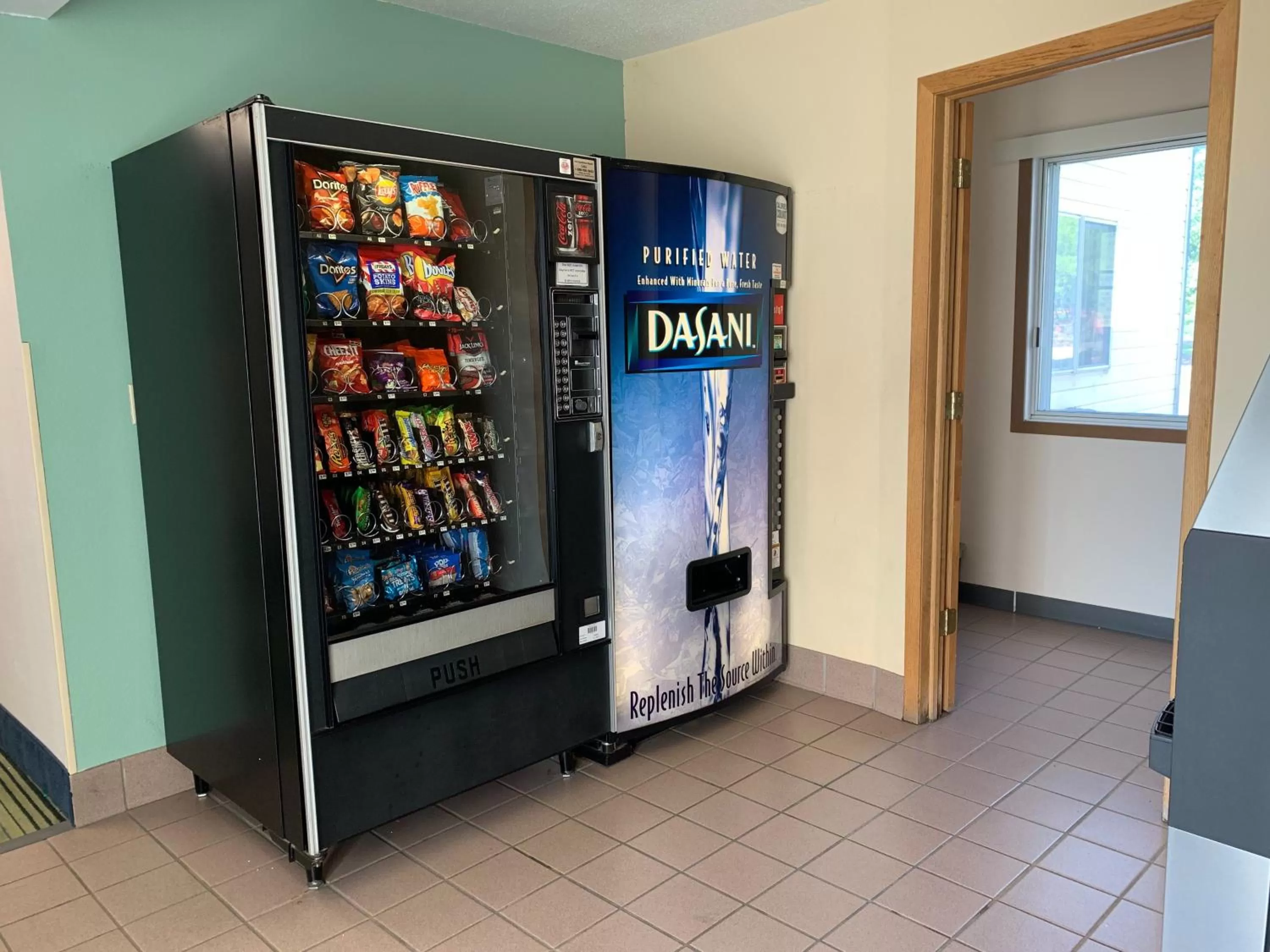 Drinks in Days Inn by Wyndham Hinckley