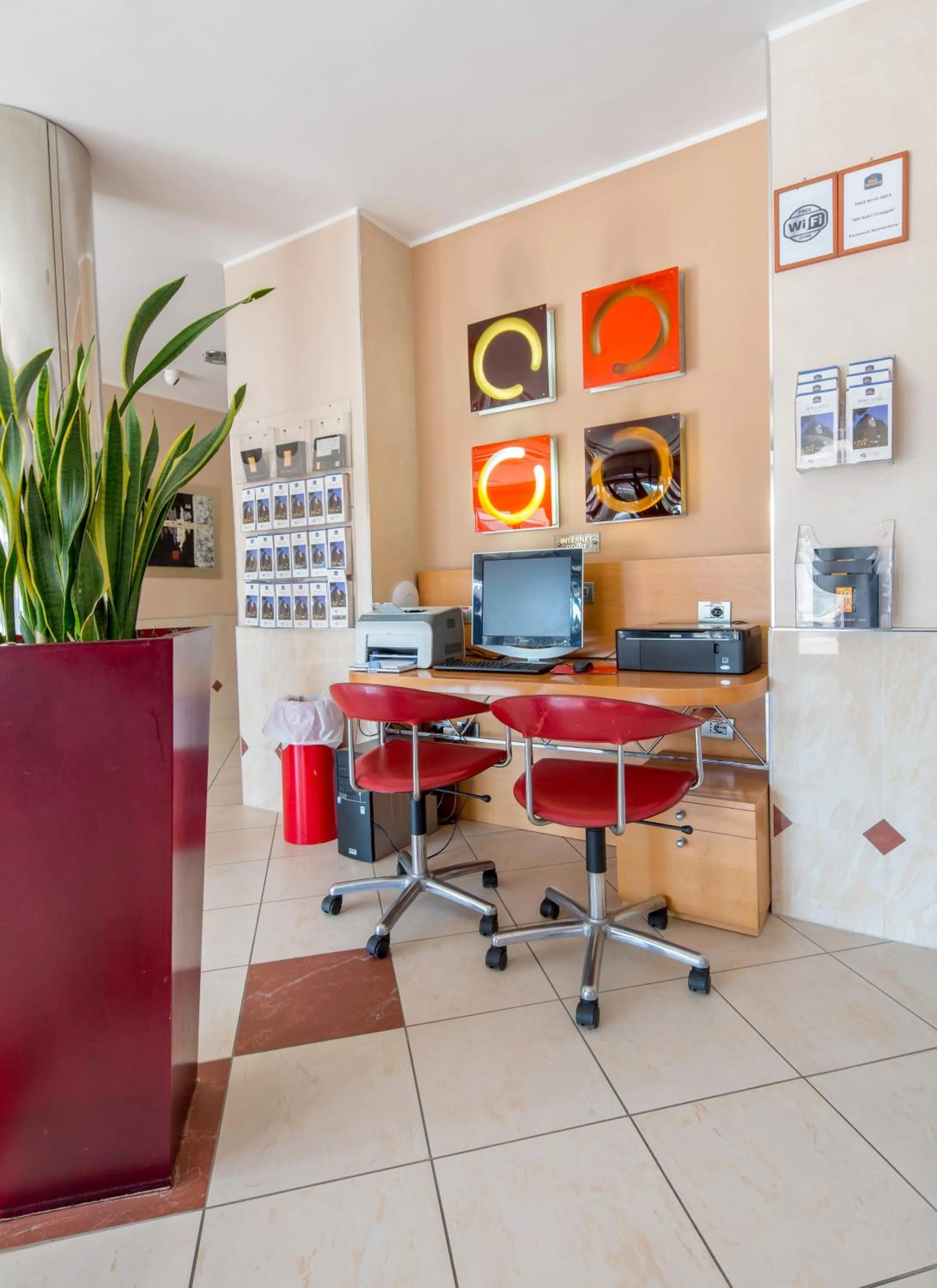 Business facilities in Best Western Hotel I Triangoli