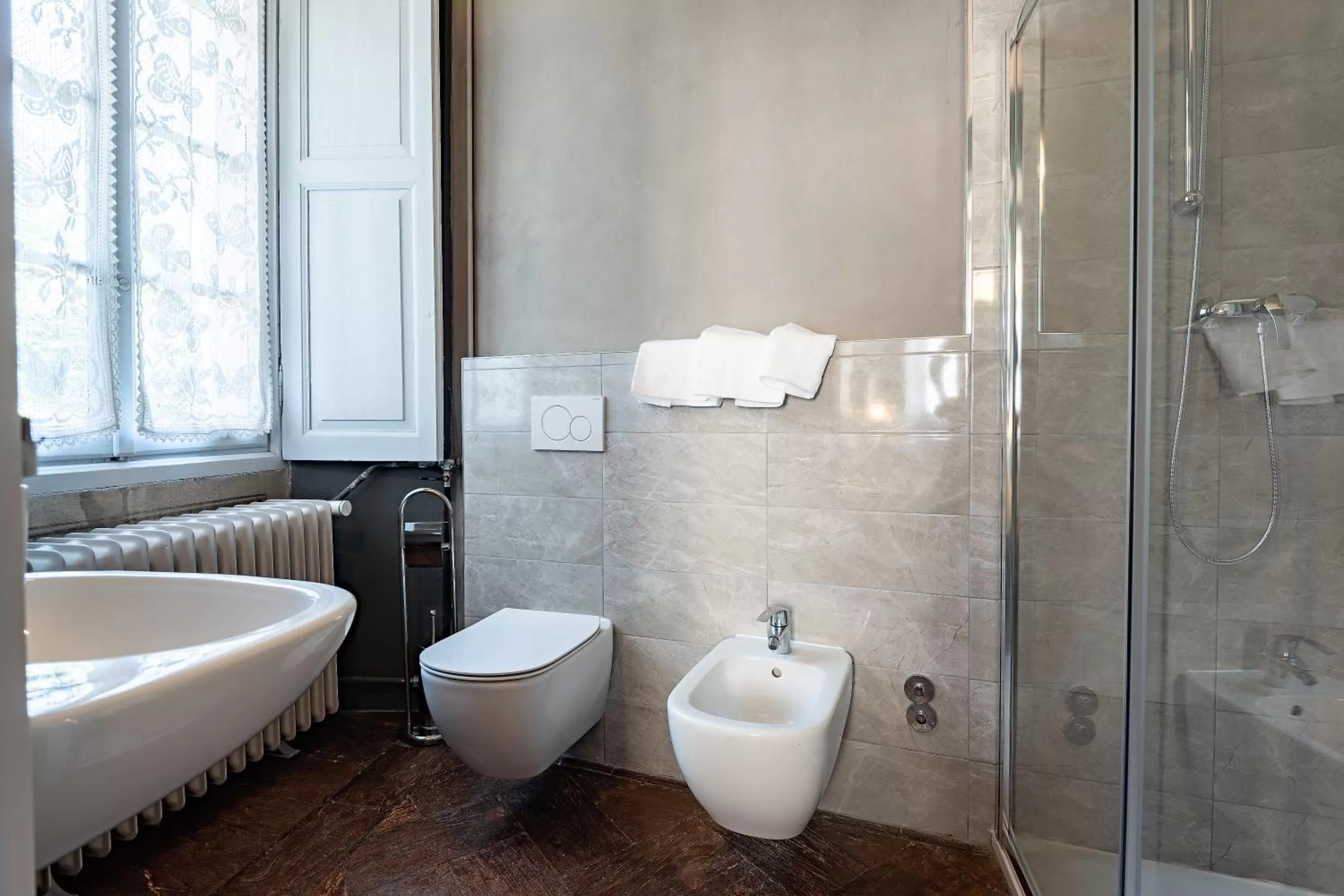 Shower in B&B Villa Rosalinda