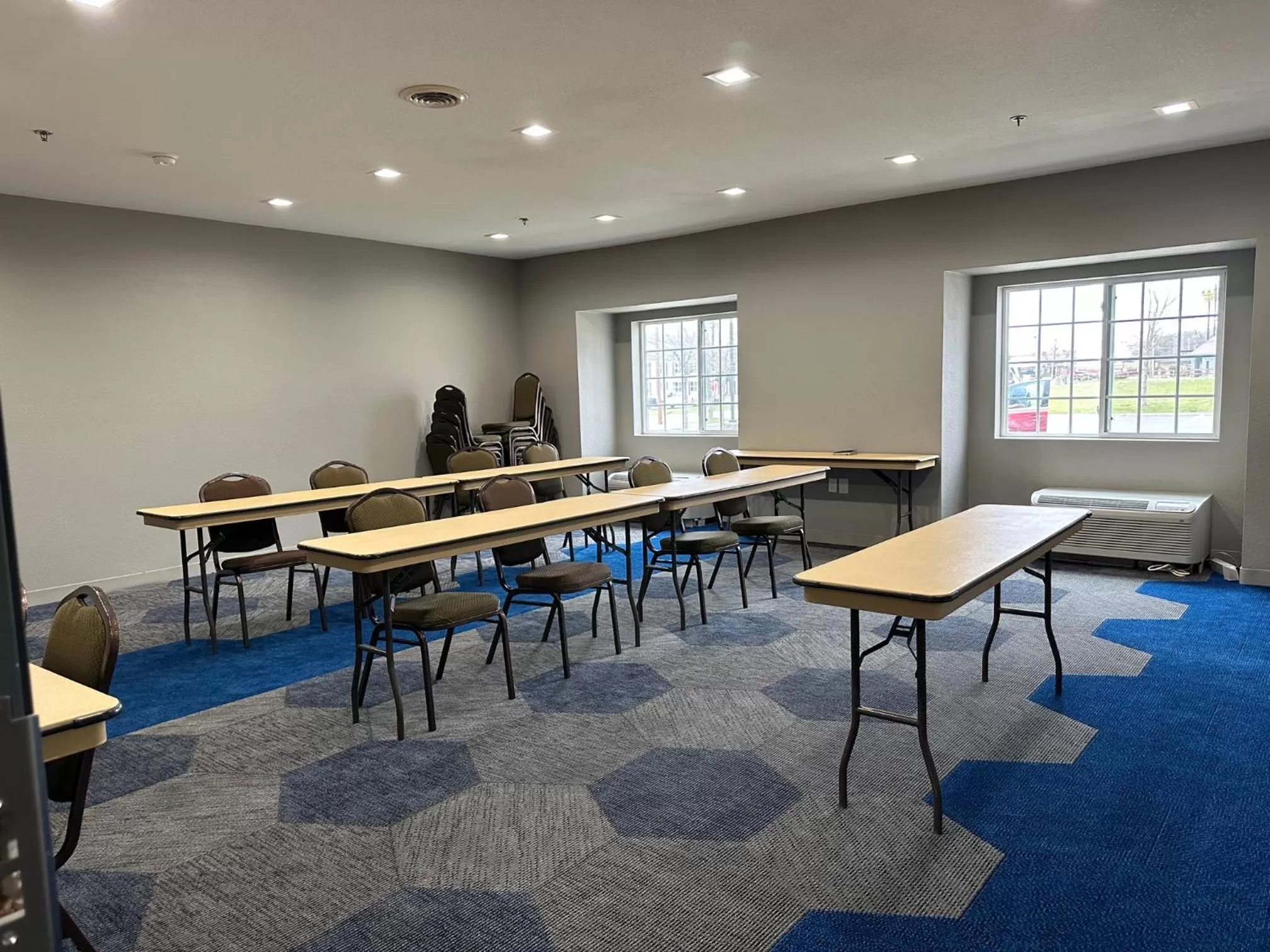 Meeting/conference room in Microtel Inn & Suites by Wyndham Manchester - Newly Renovated