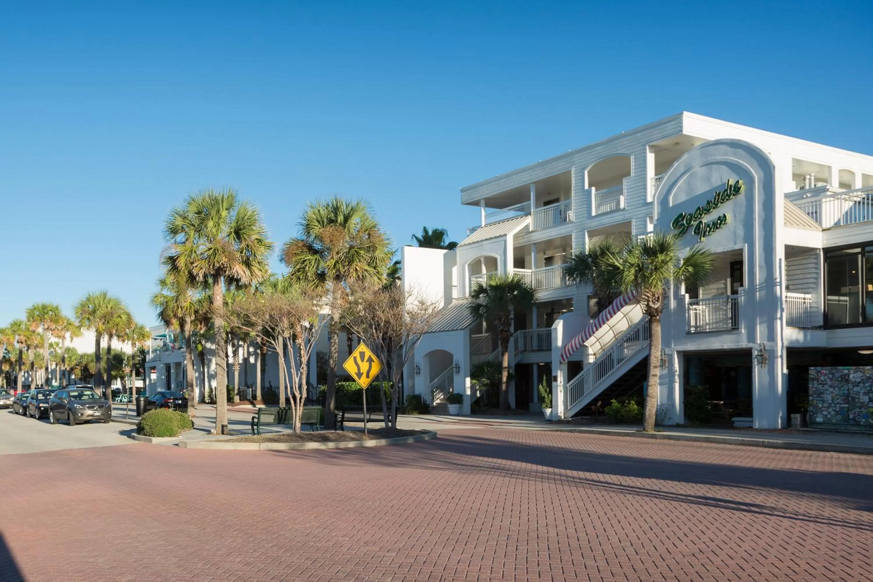 Property building in Seaside Inn - Isle of Palms