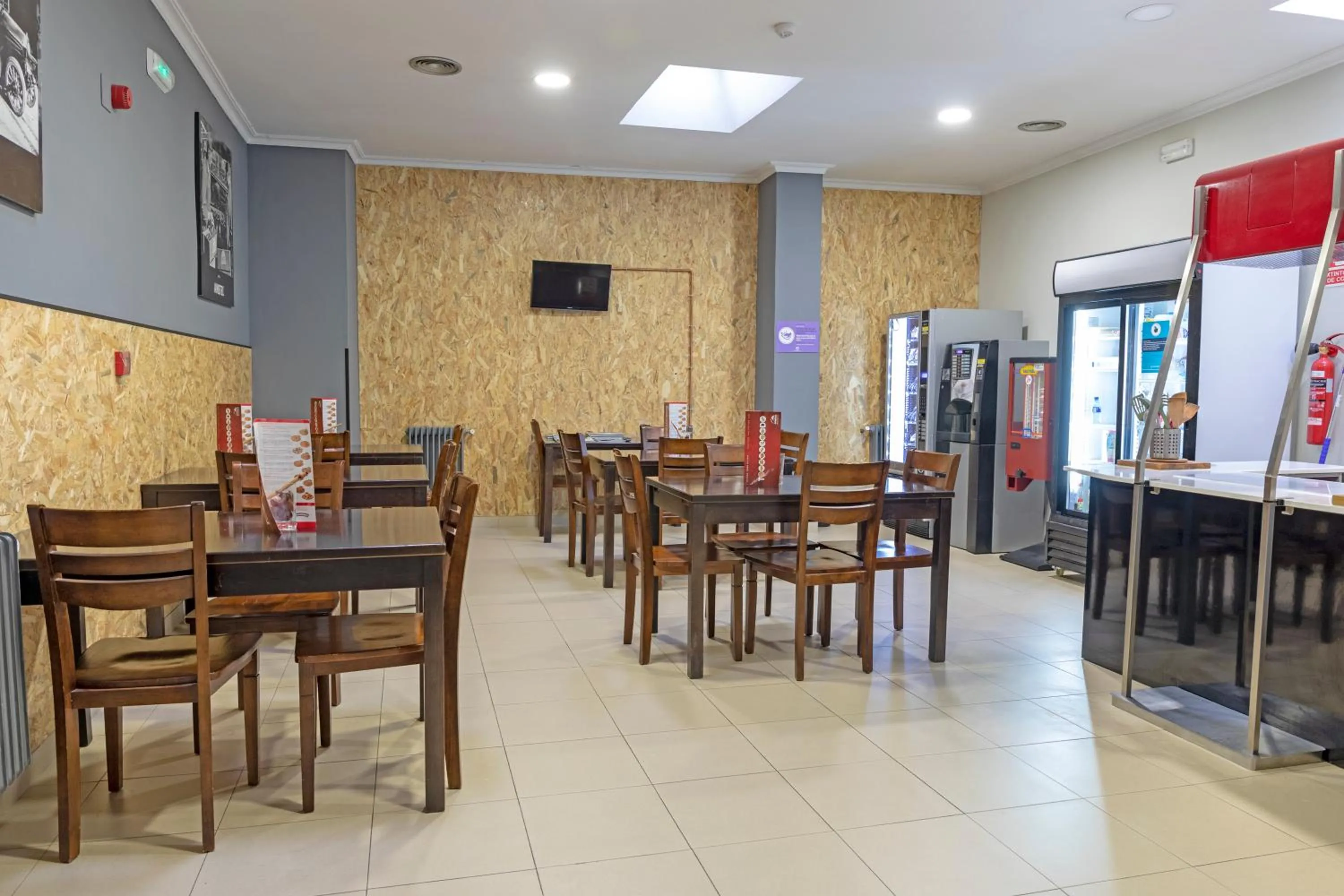 Communal kitchen in Hotel Alda Centro Palencia