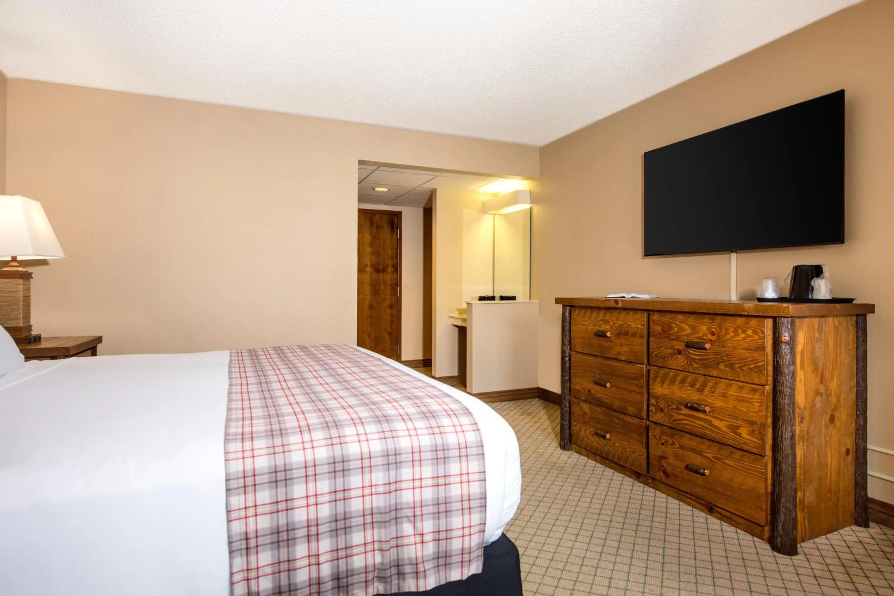 Bed in Lodge of the Ozarks